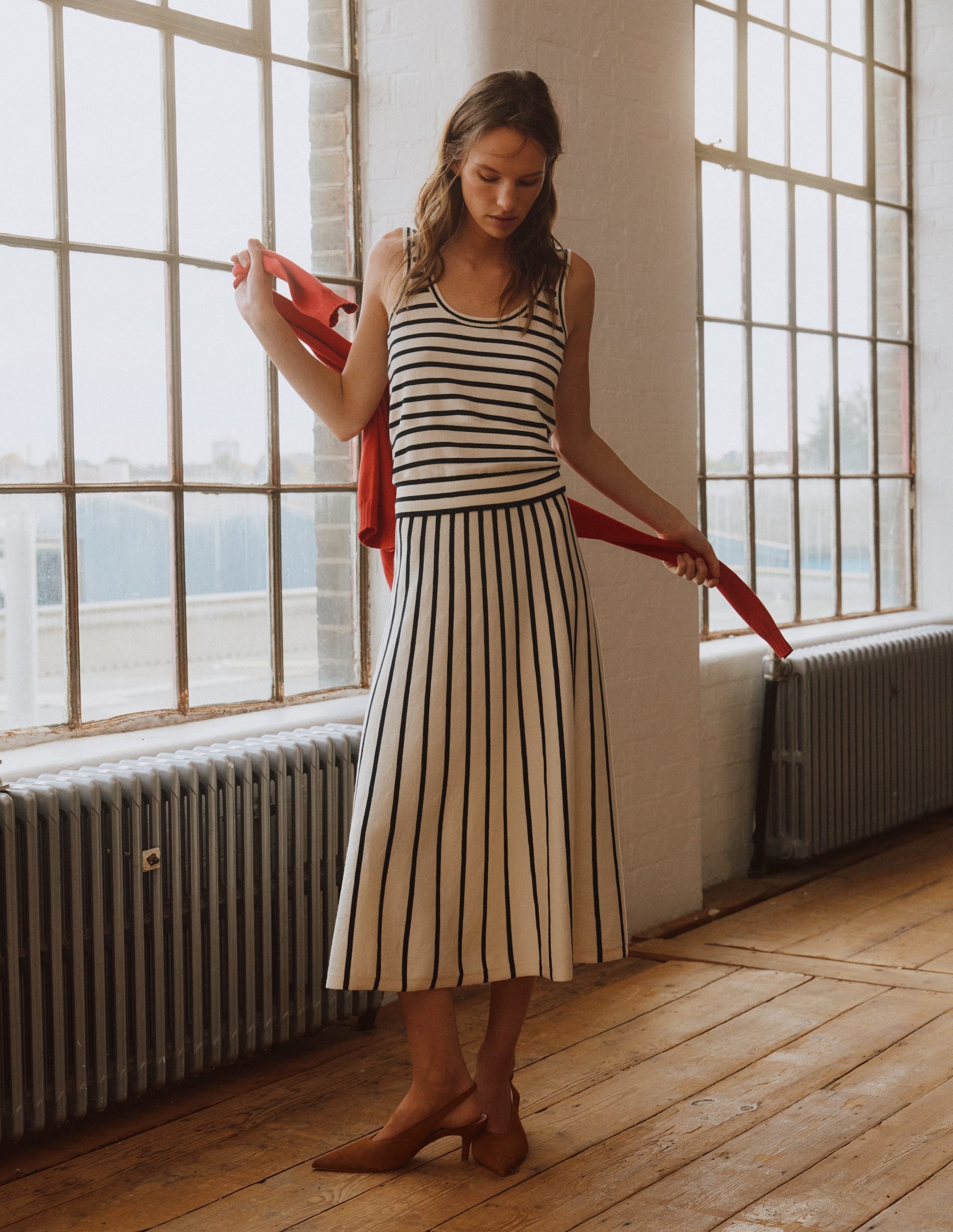 Liz Knitted Tank-Ivory, Navy-5