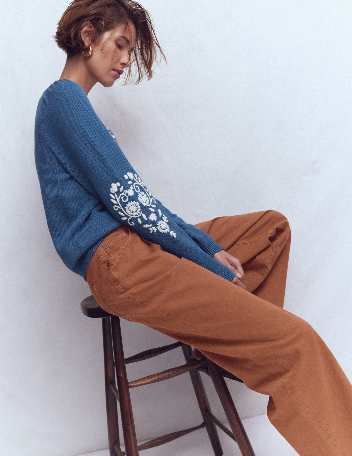 Davina Puff Sleeve Jumper-Denim Blue Embroidery - Image 4