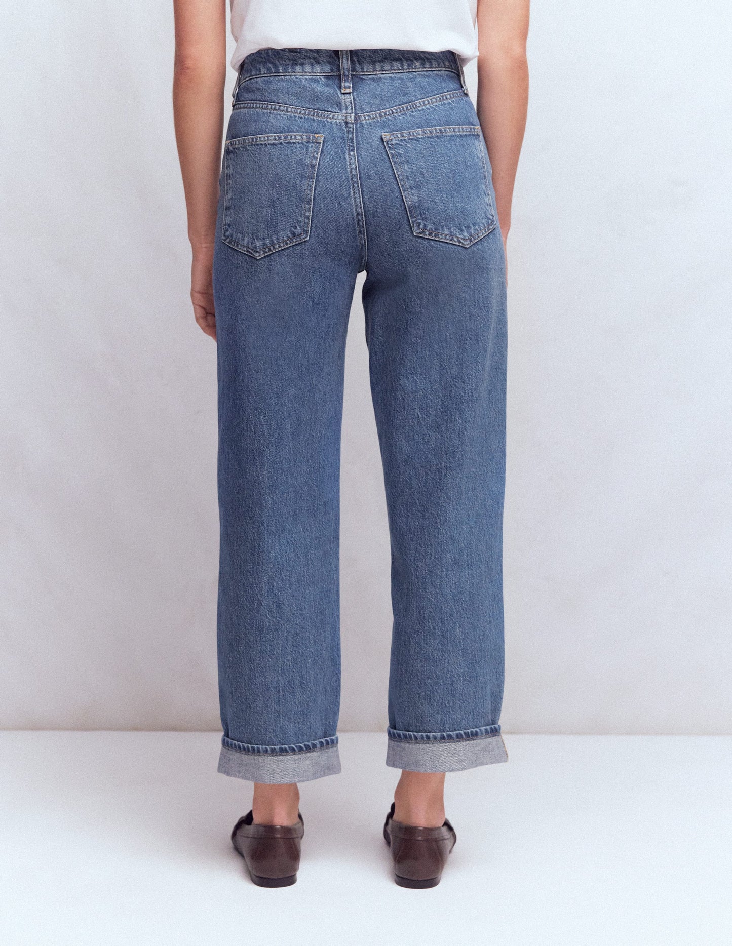 Mid Rise Relaxed Jeans-Mid Vintage