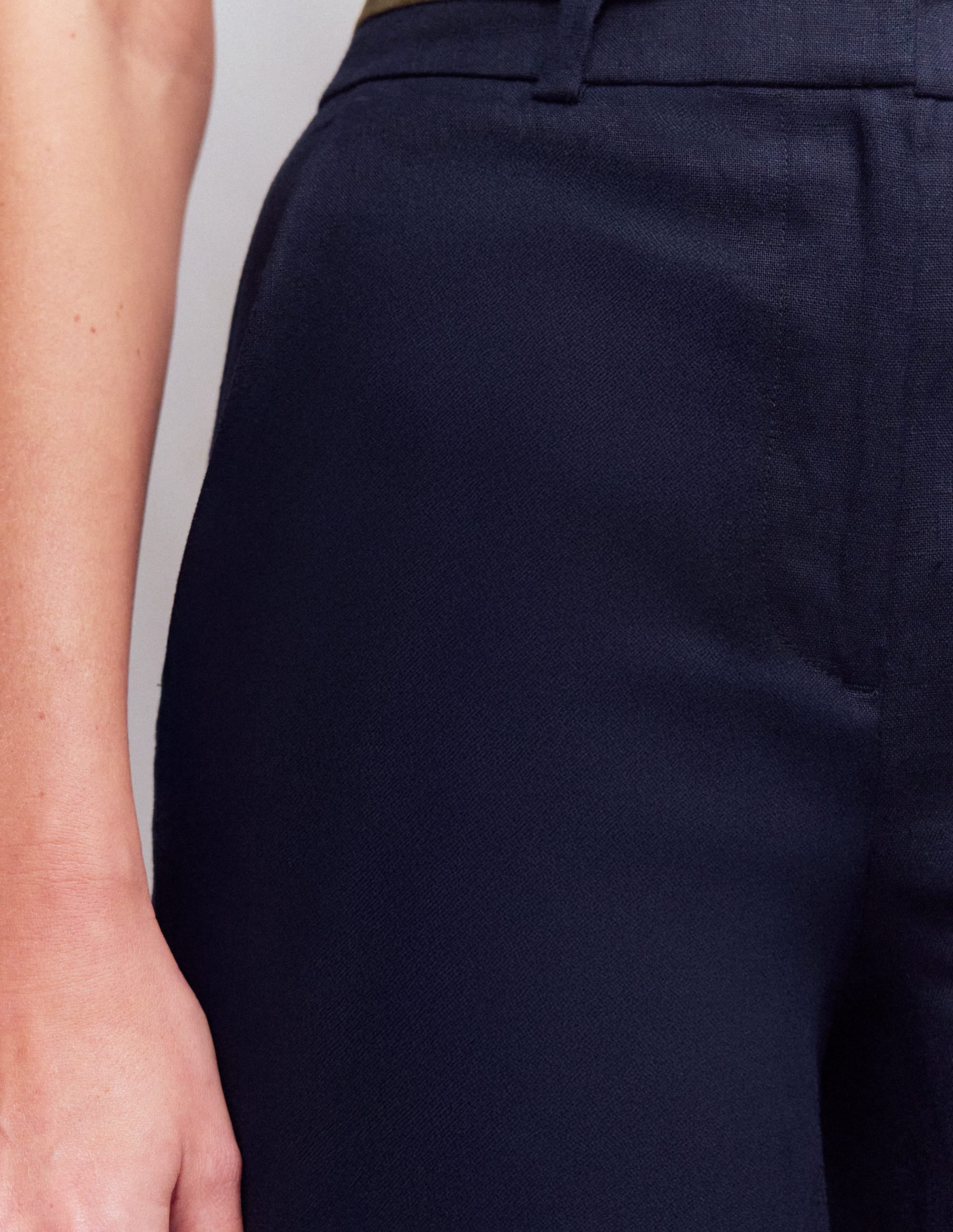 Belgravia Linen Trousers-Navy - Image 2