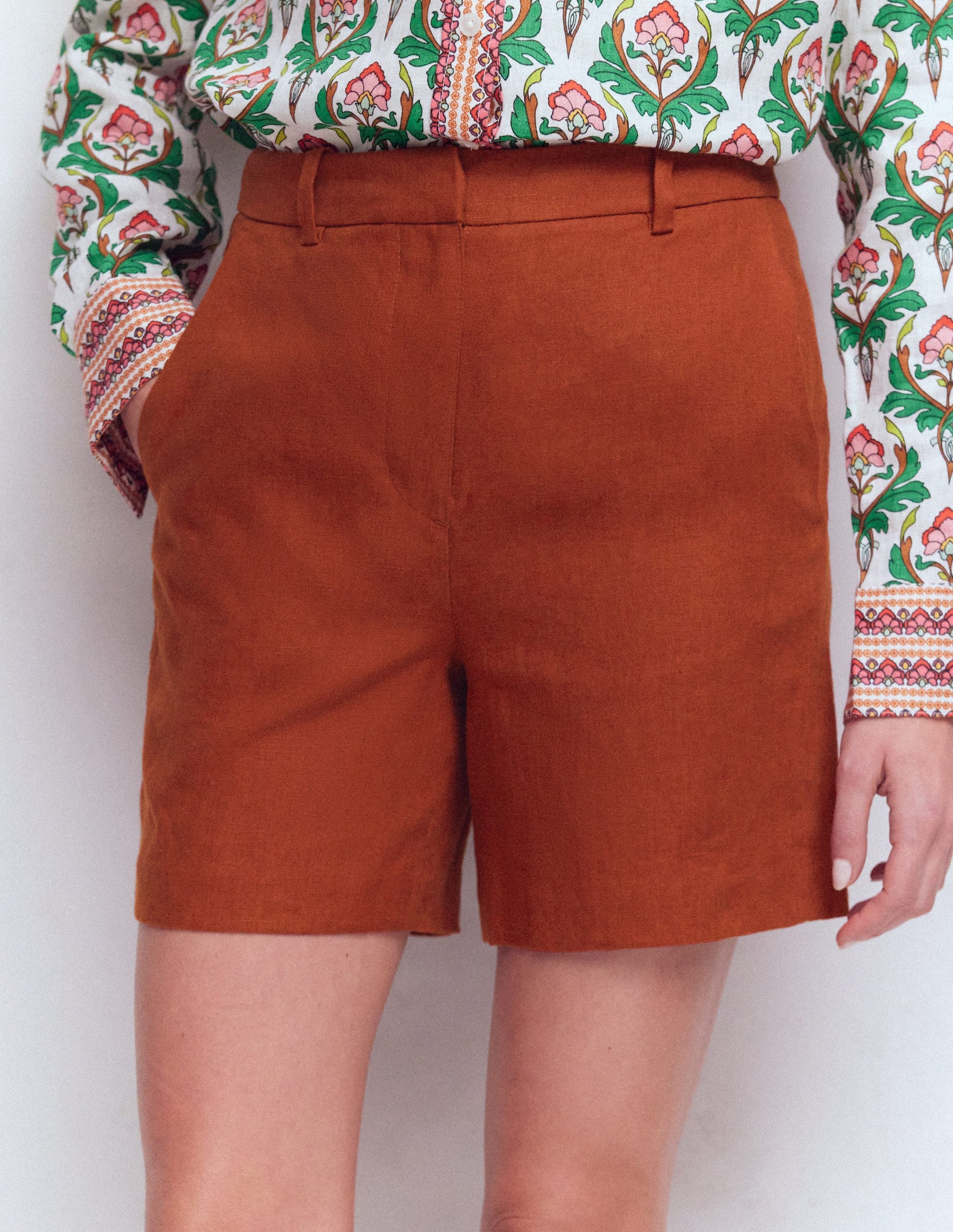 Belgravia Linen Shorts-Burnt Orange-4