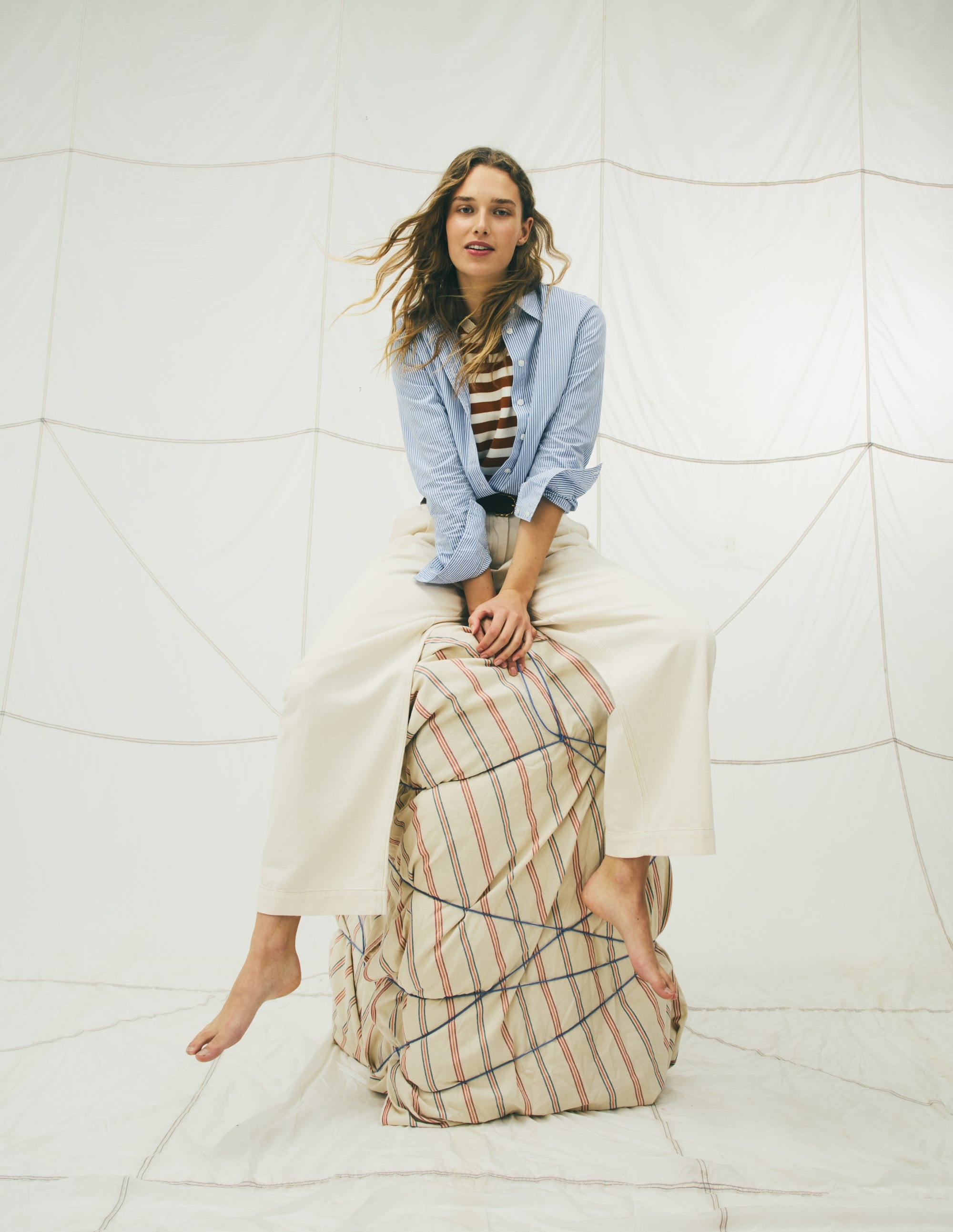 Pleated Wide Leg Jeans-Ecru - Image 6
