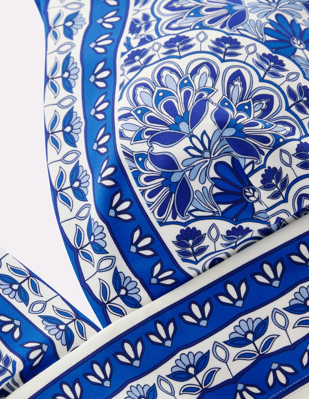 Porto V-neck Bikini Top-Blue, Elaborate Terrace-7