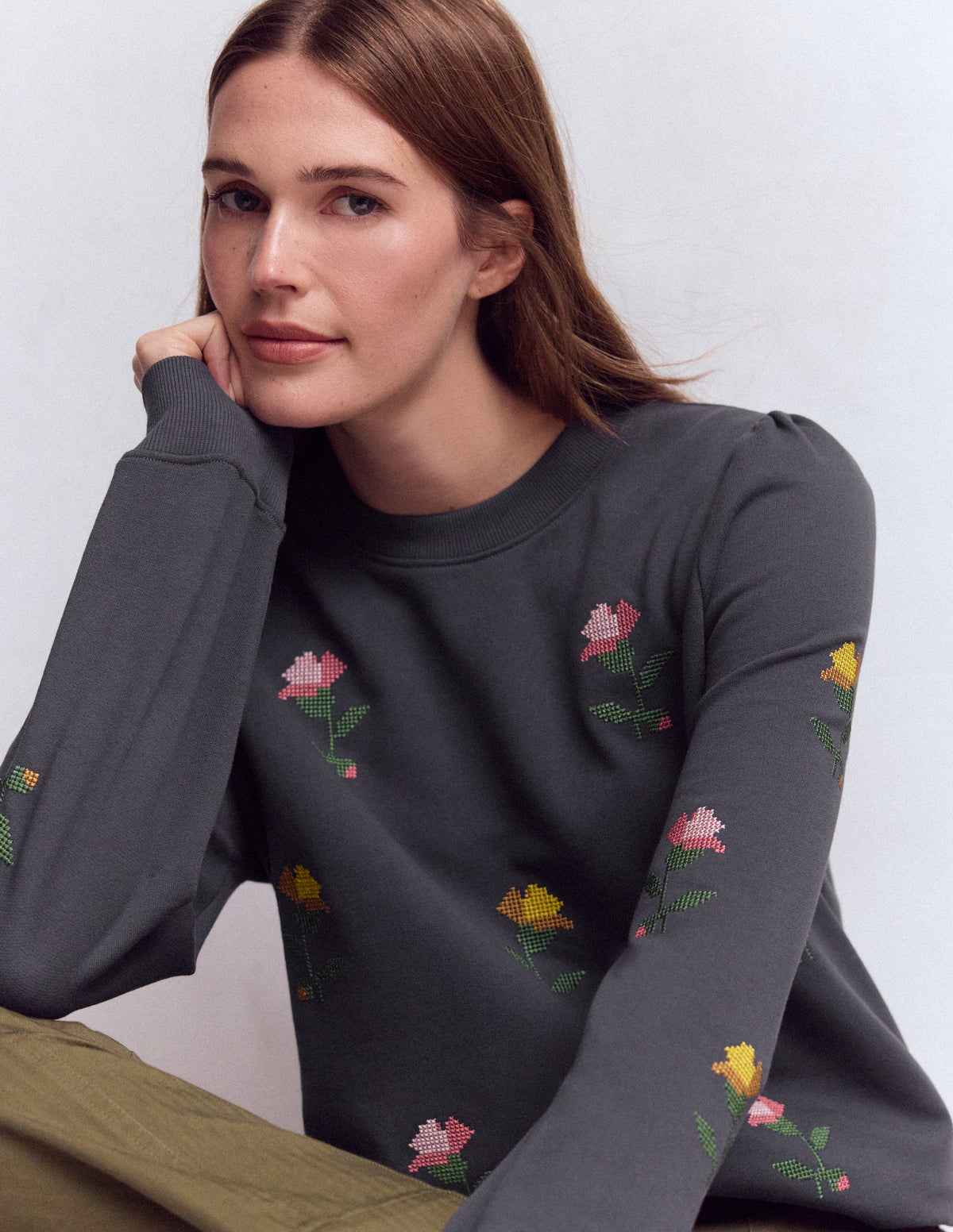 Puff Sleeve Embroidered Sweat-Cross Stitch Flower Embroidery 