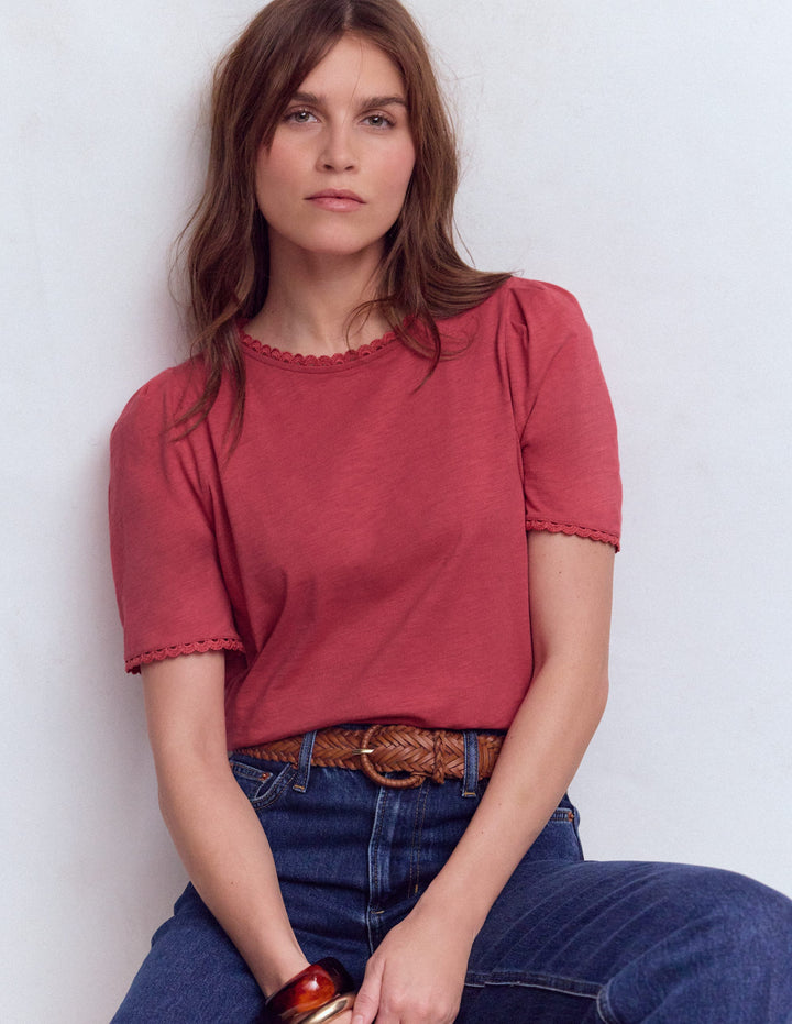Ali Trim T-shirt-Hollyberry