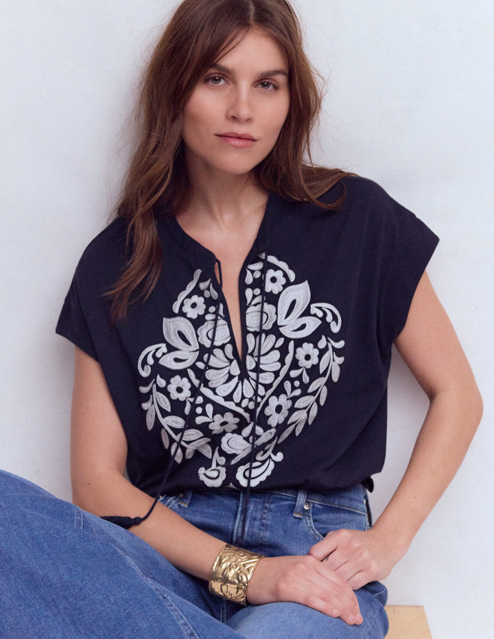 Nina Embroidered Notch T-shirt-Navy Embroidery