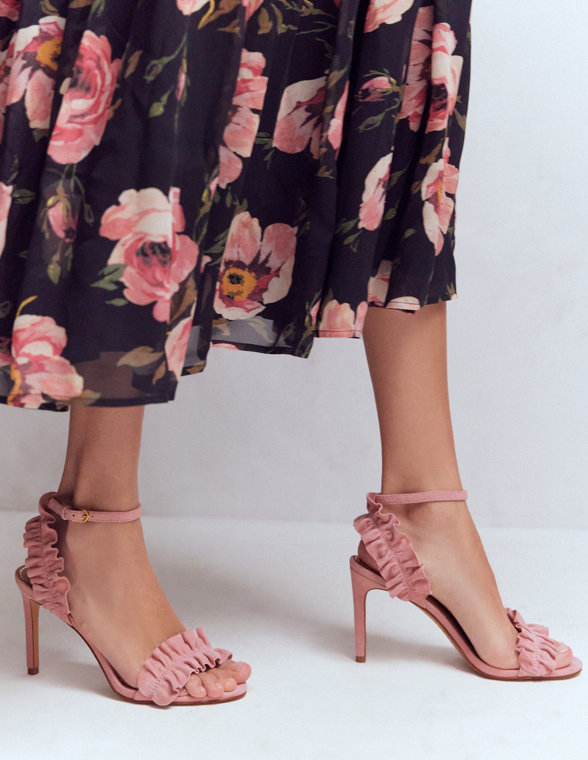 Pleat Detail Heeled Sandal-Almond Pink-3