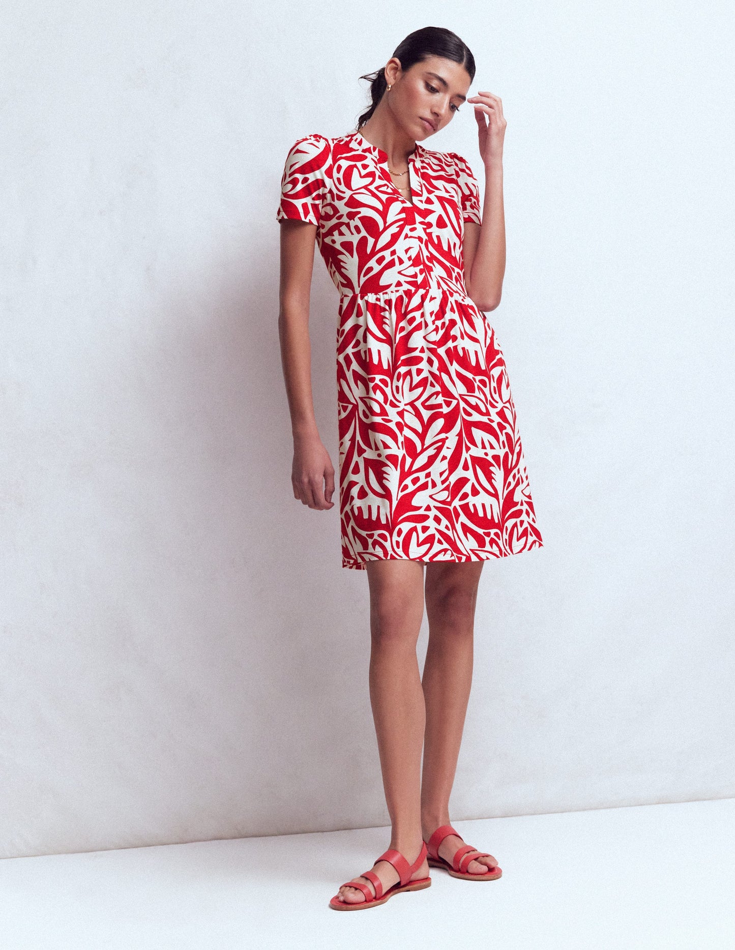 Naomi Short Jersey Dress-Merida Red, Leafy Cascade Mono