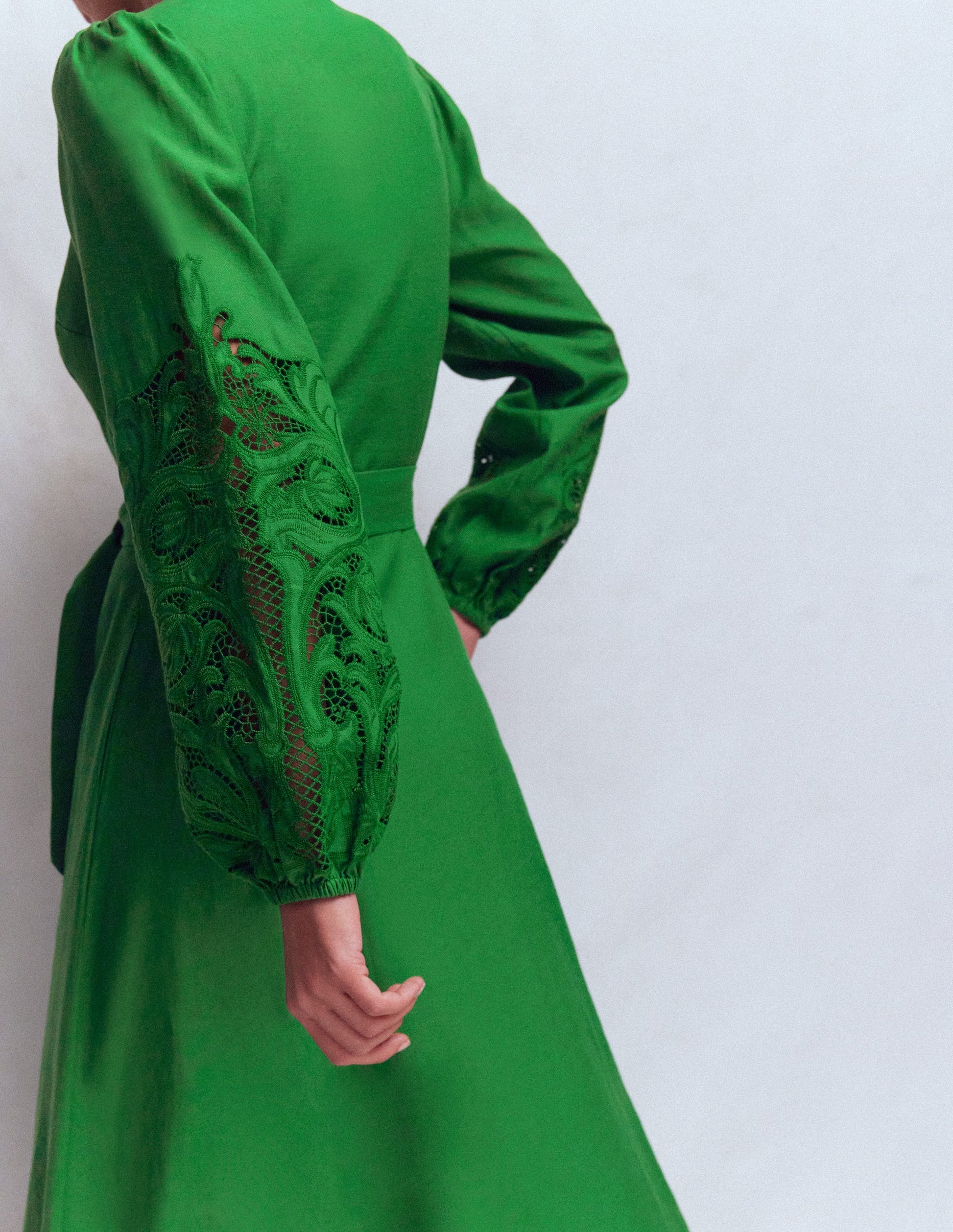 Mae Linen Blend Shirt Dress-Highland Green Mae Linen Blend Shirt Dress-Highland Green