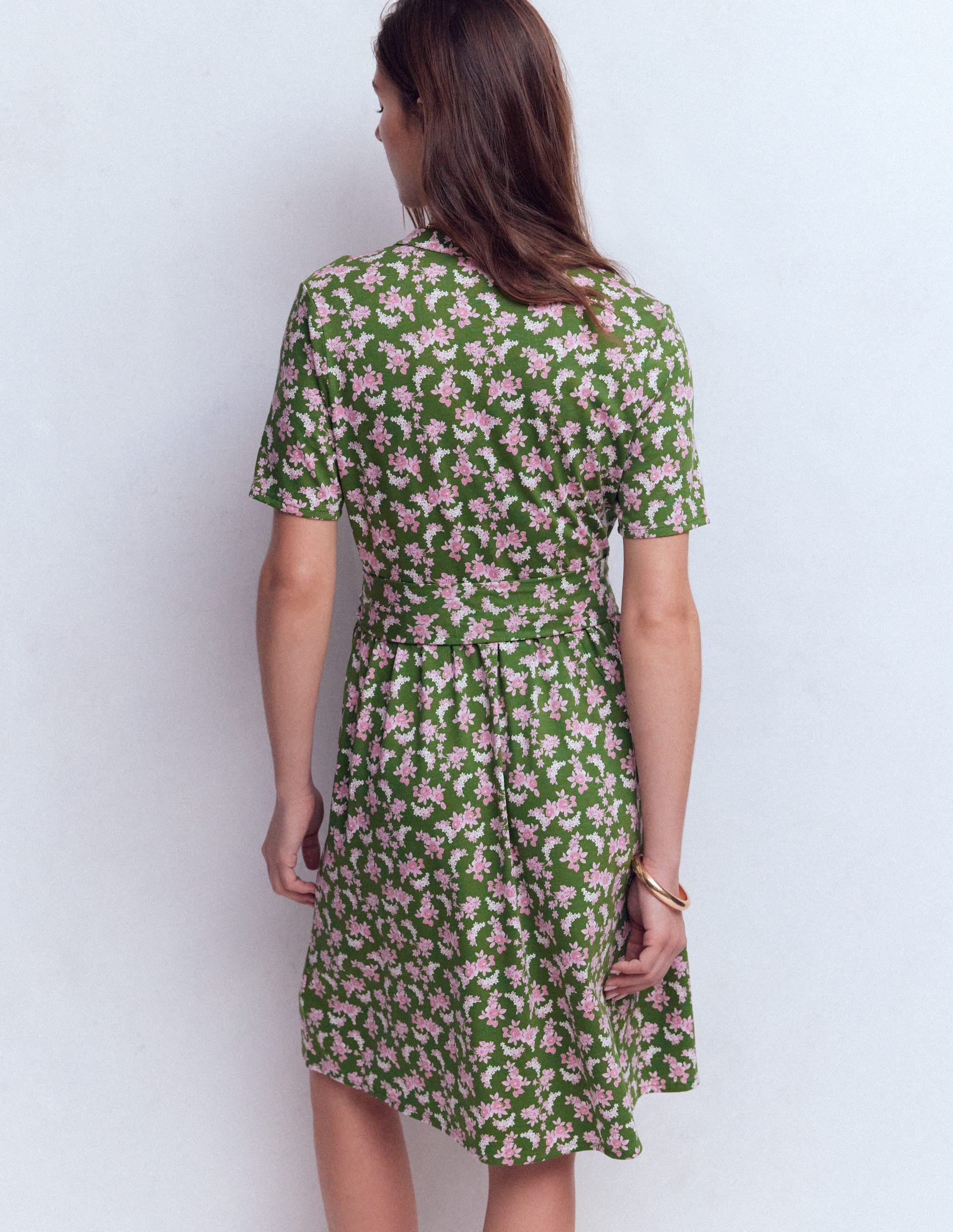 Daisy Flippy Jersey Dress-Promenade Green, Dainty Blooms - Image 3
