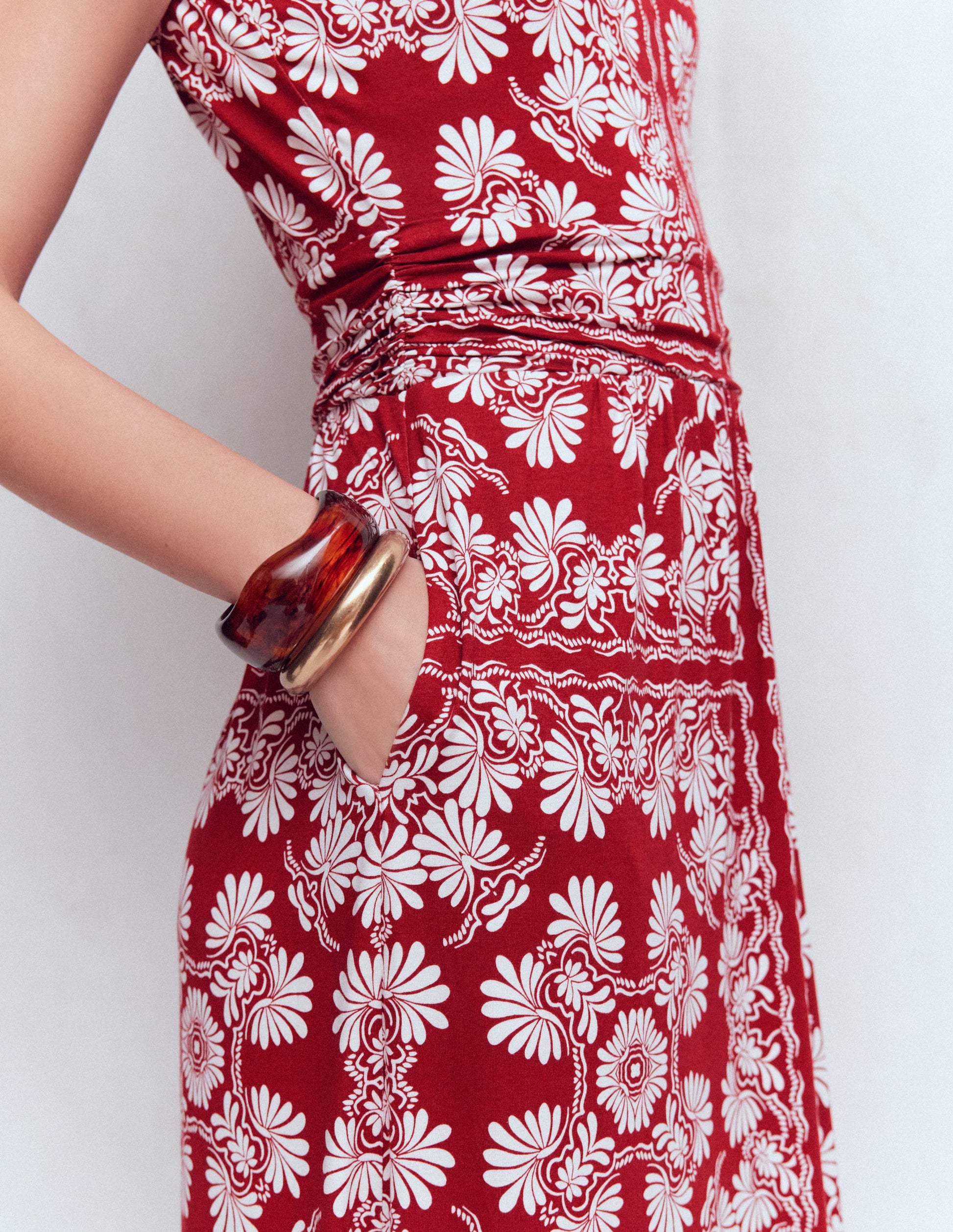 Antonia Jersey Maxi Dress-Rich Chestnut, Botanical Charm-3