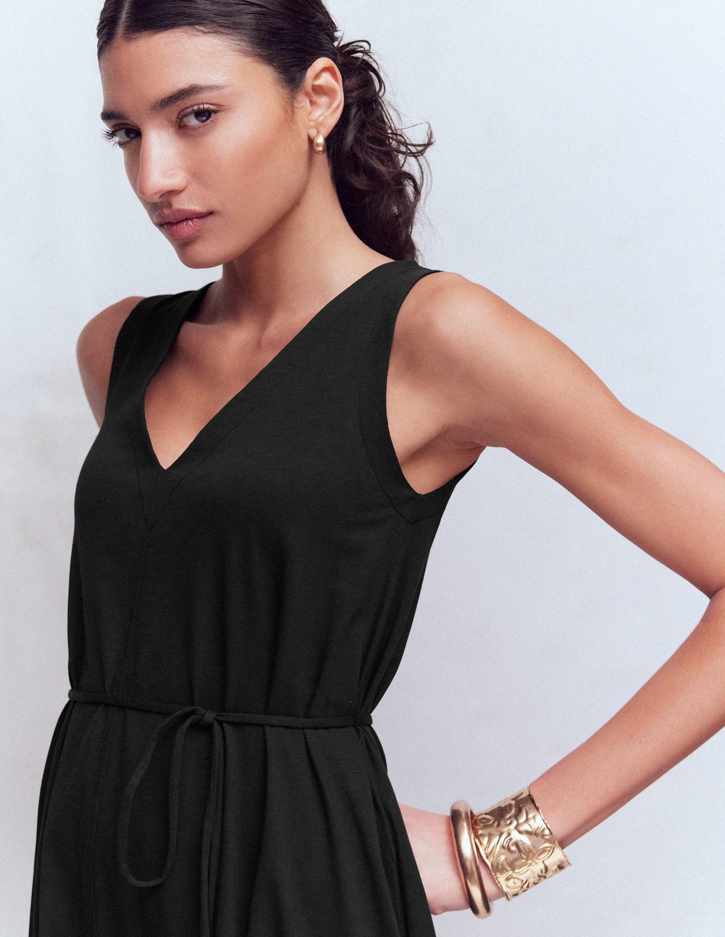 Mia V-neck Jersey Midi Dress-Black