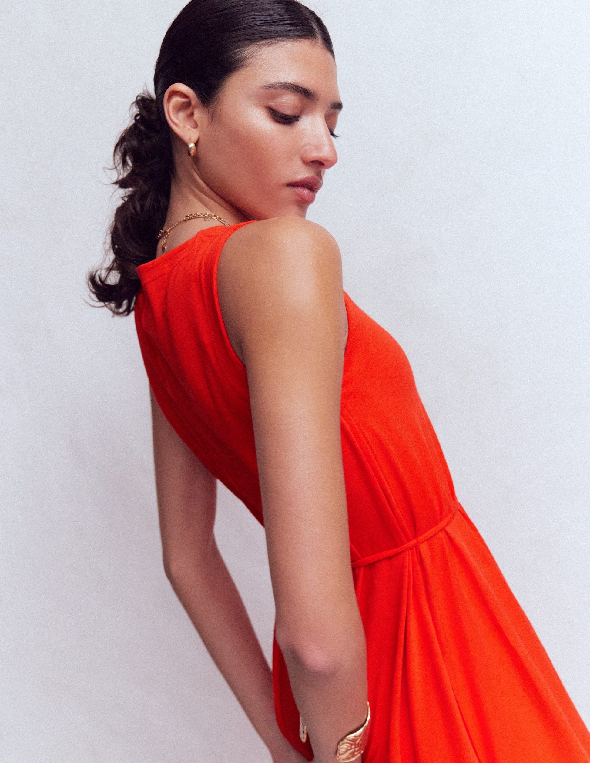 Mia V-neck Jersey Midi Dress-Firecracker Red-2