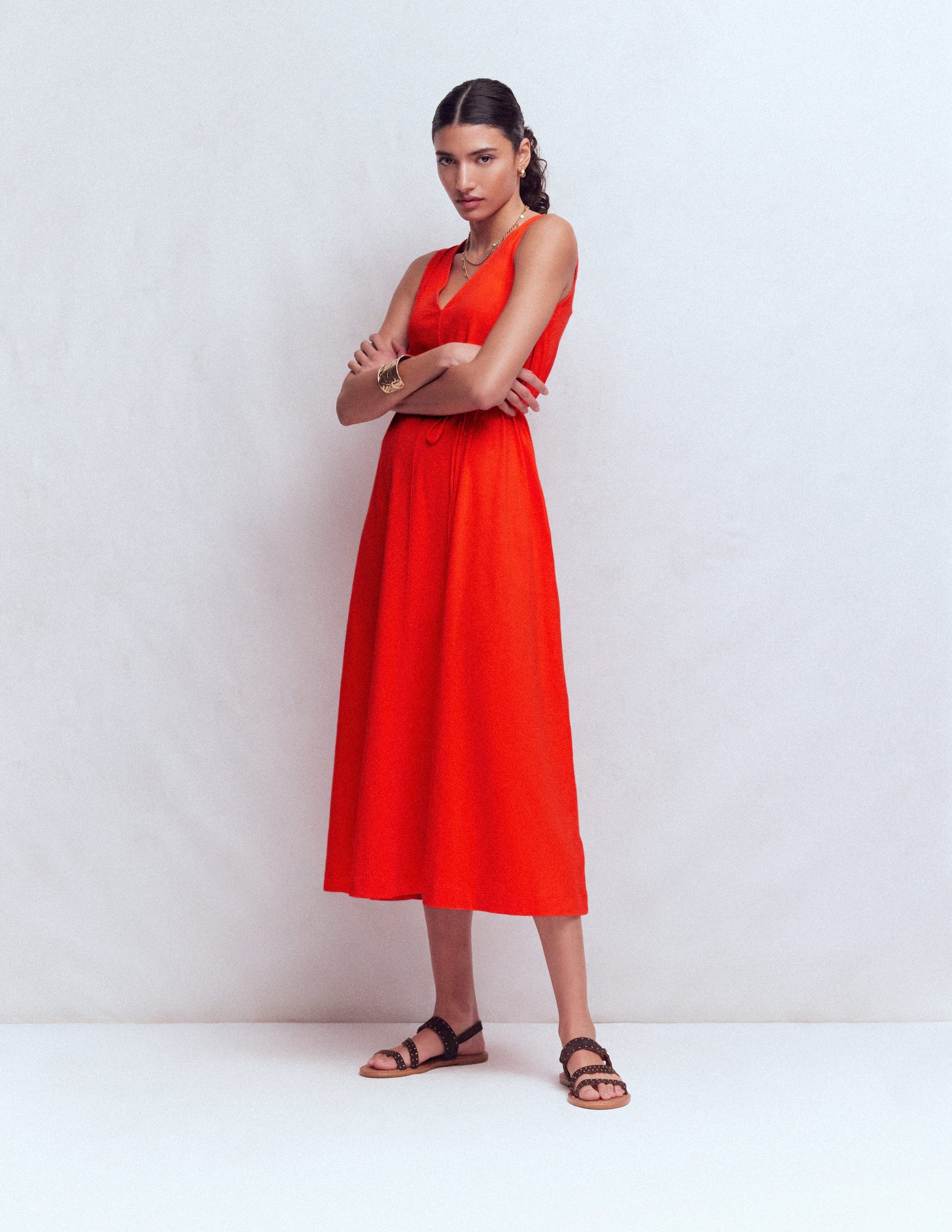 Mia V-neck Jersey Midi Dress-Firecracker Red-5