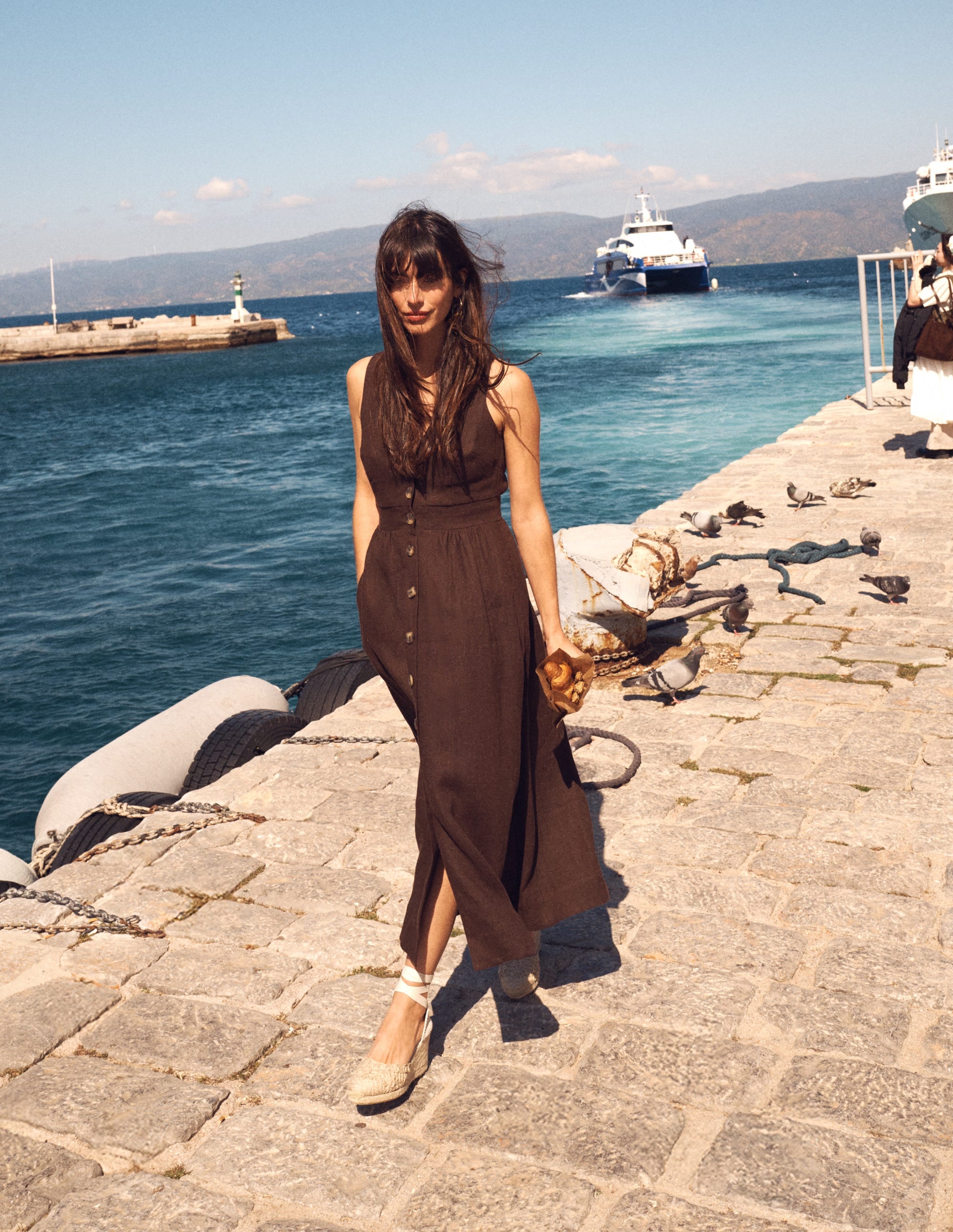Catherine Button Linen Dress-Bitter Chocolate | Boden UK