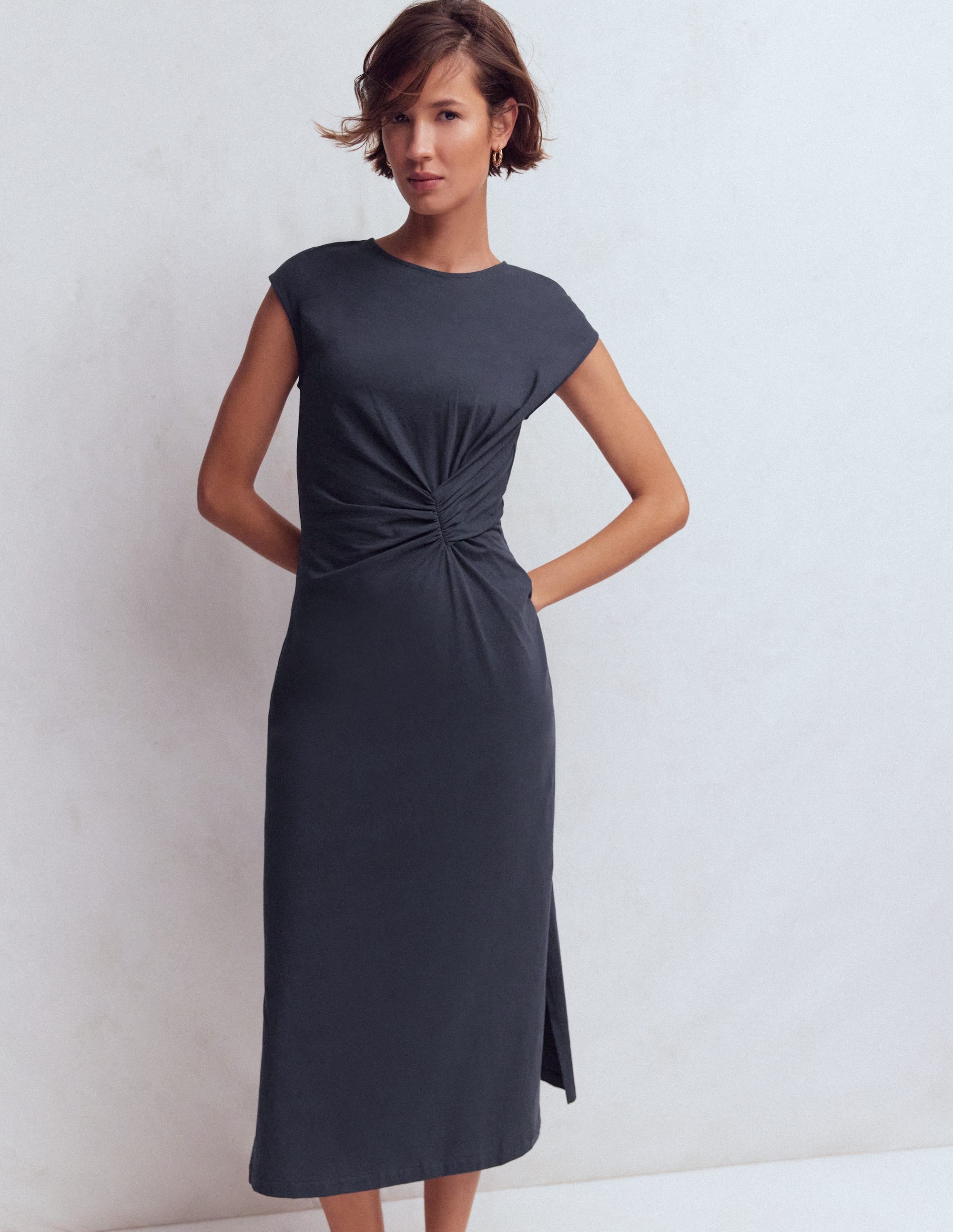 Delilah Twisted Midi Dress-Navy - Image 4