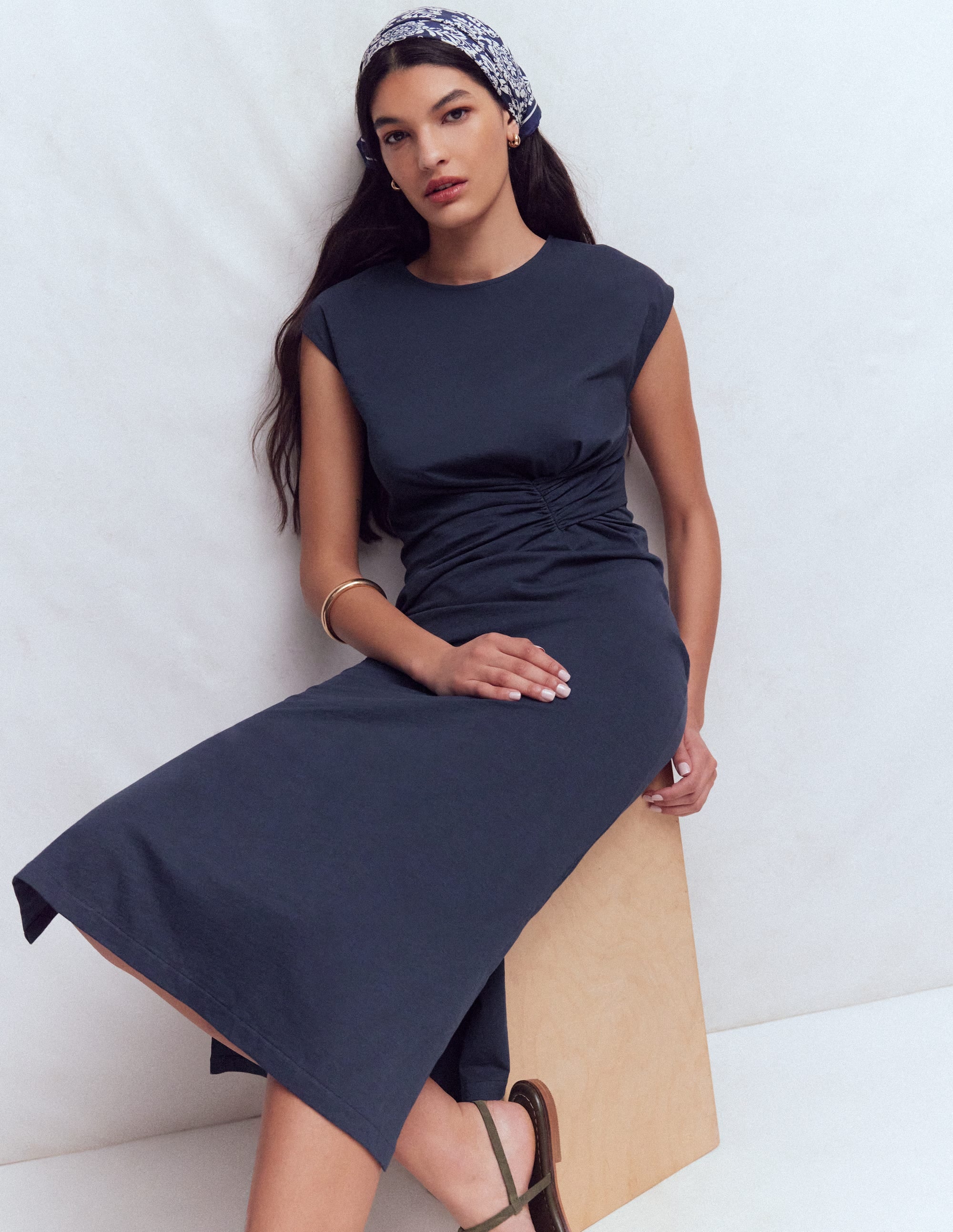 Delilah Twisted Midi Dress-Navy - Image 6