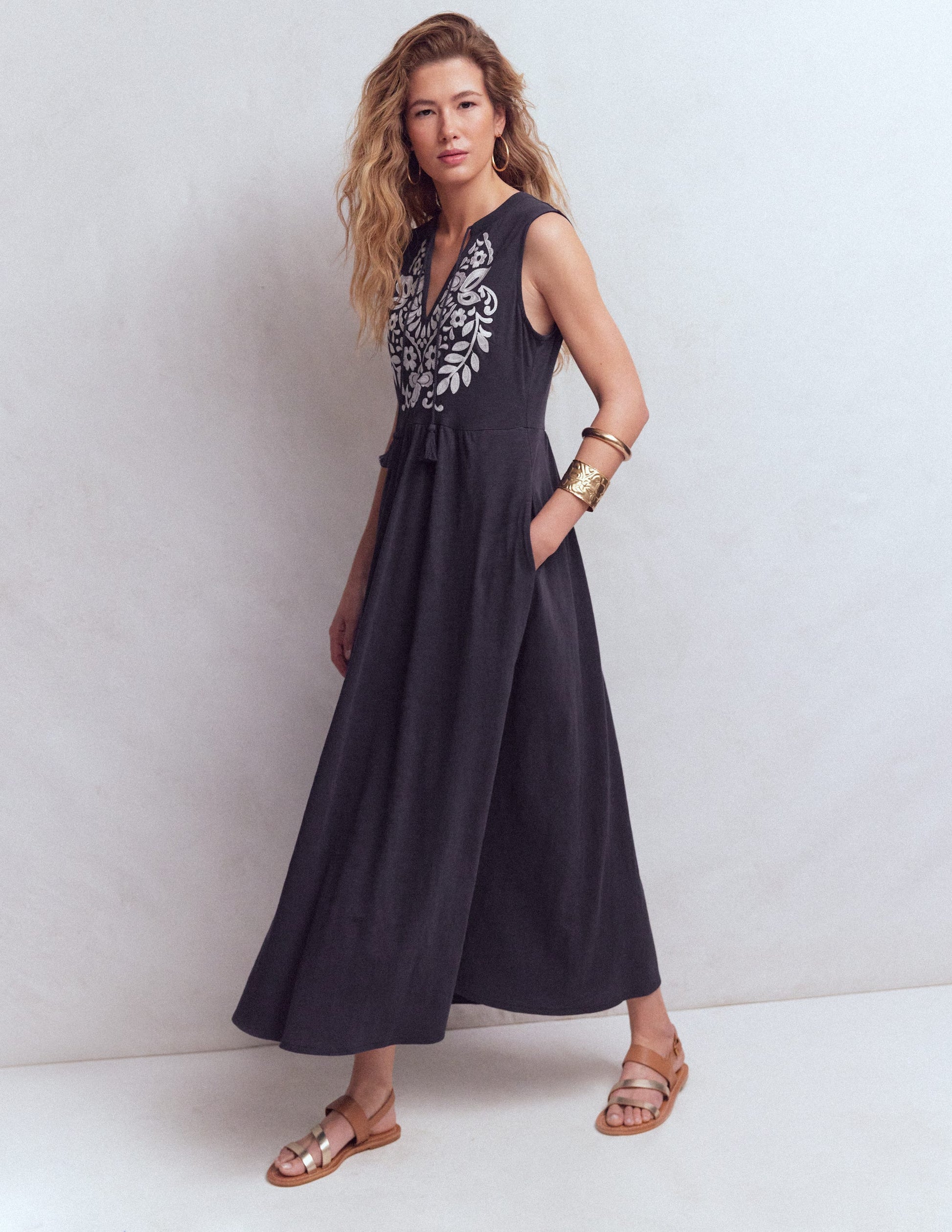 Notch Neck Jersey Maxi Dress-Navy-4