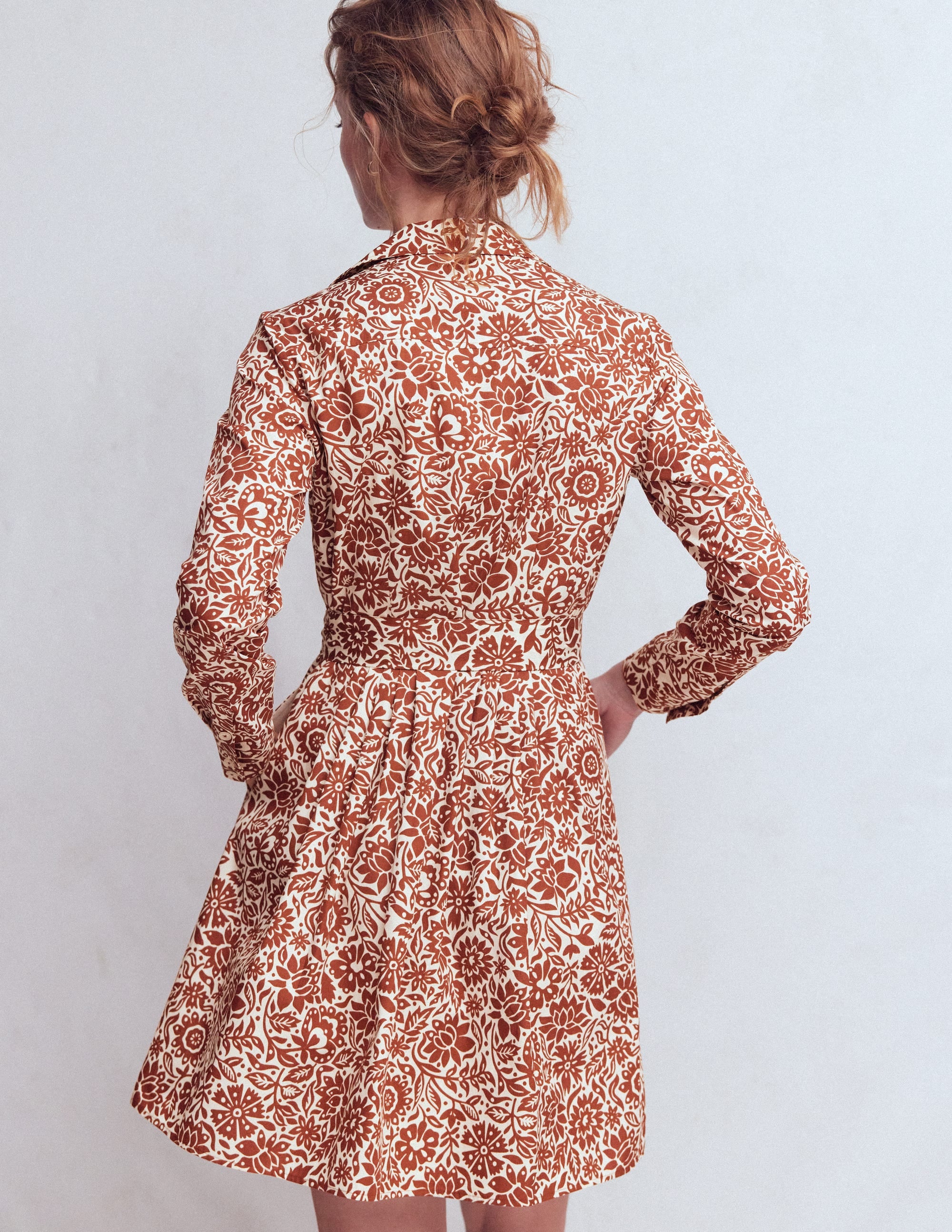 Alexa Long Sleeve Short Dress-Brown, Meadow Scatter - Image 4