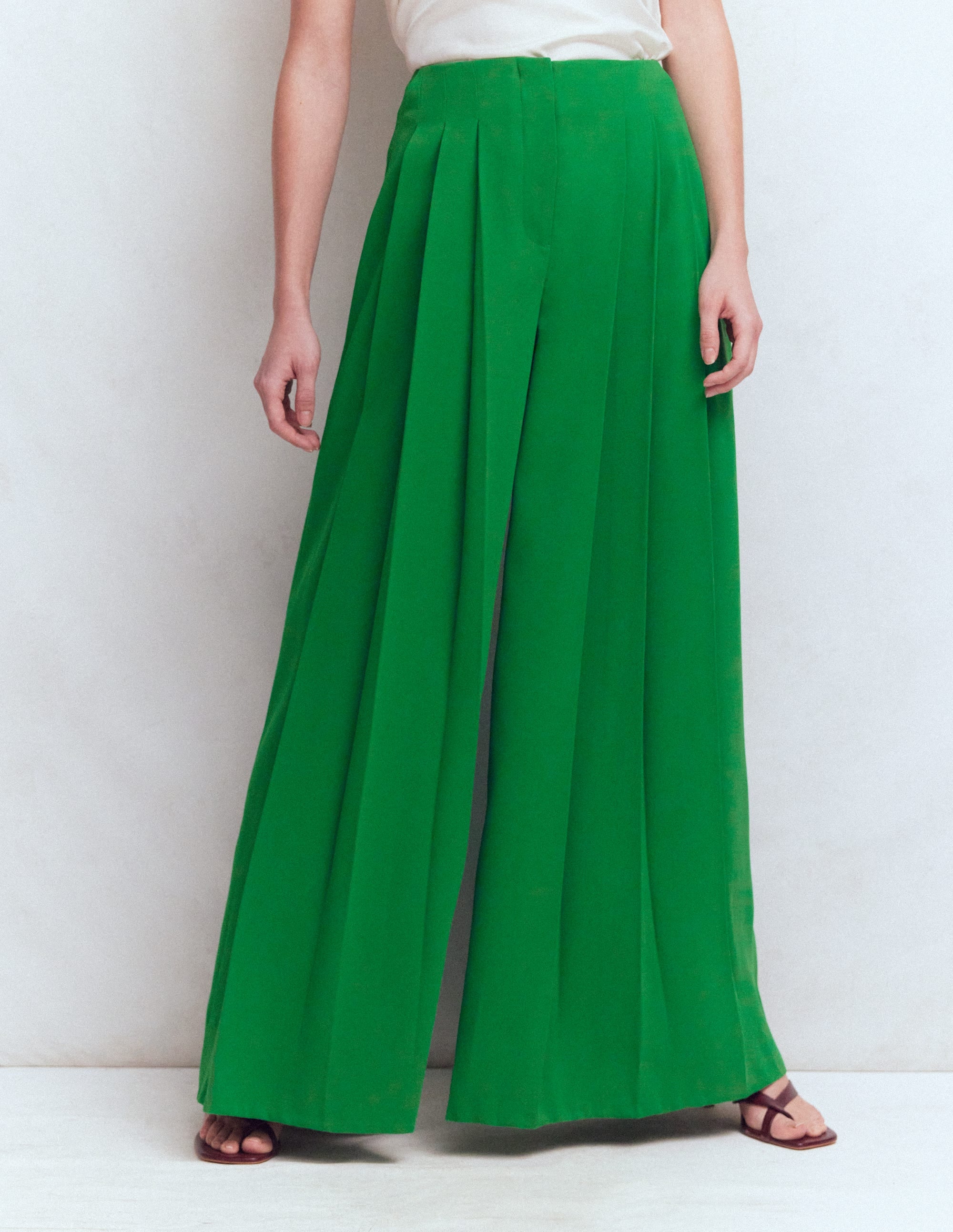 Regent Wide Leg Trousers-Rich Emerald - Image 4