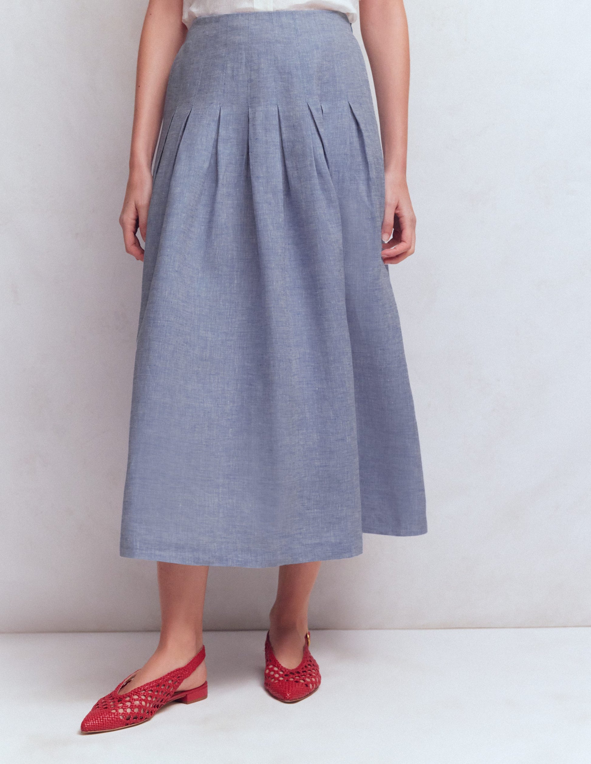 Valentina linen Skirt-Blue Chambray-4