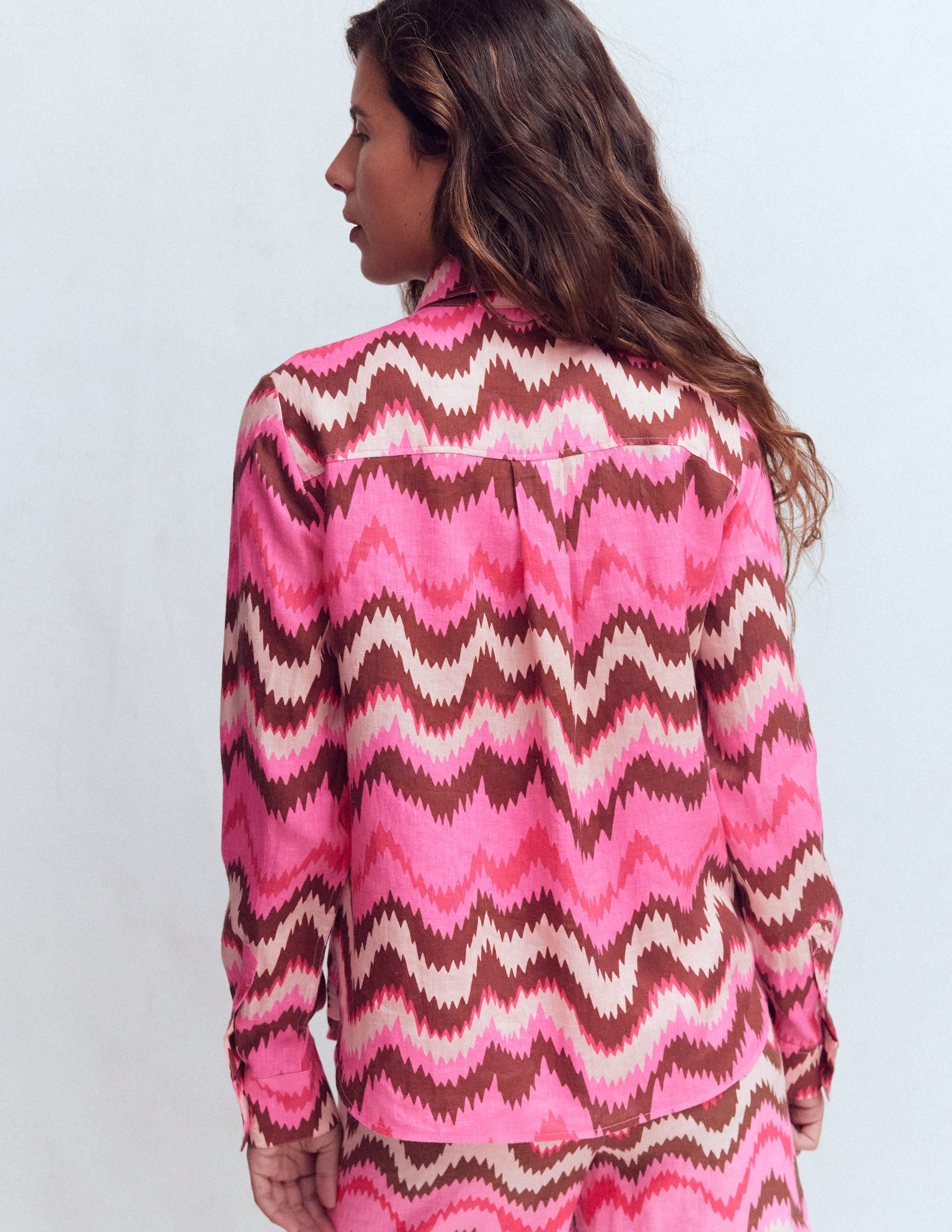 Sienna Linen Shirt-Pink Punch, Zig Zag Wave - Image 3