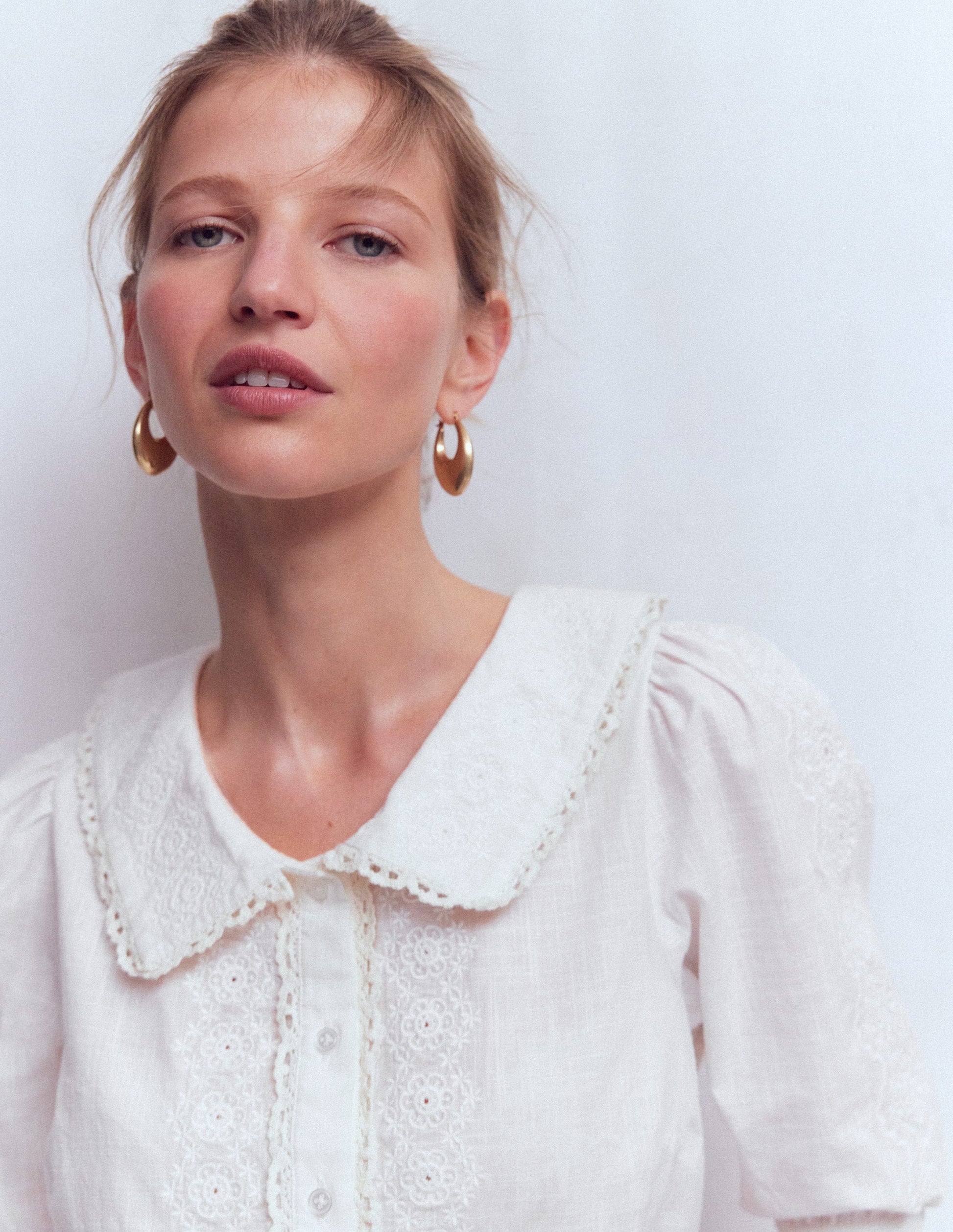 Short Sleeve Pretty Collar Top-White-3