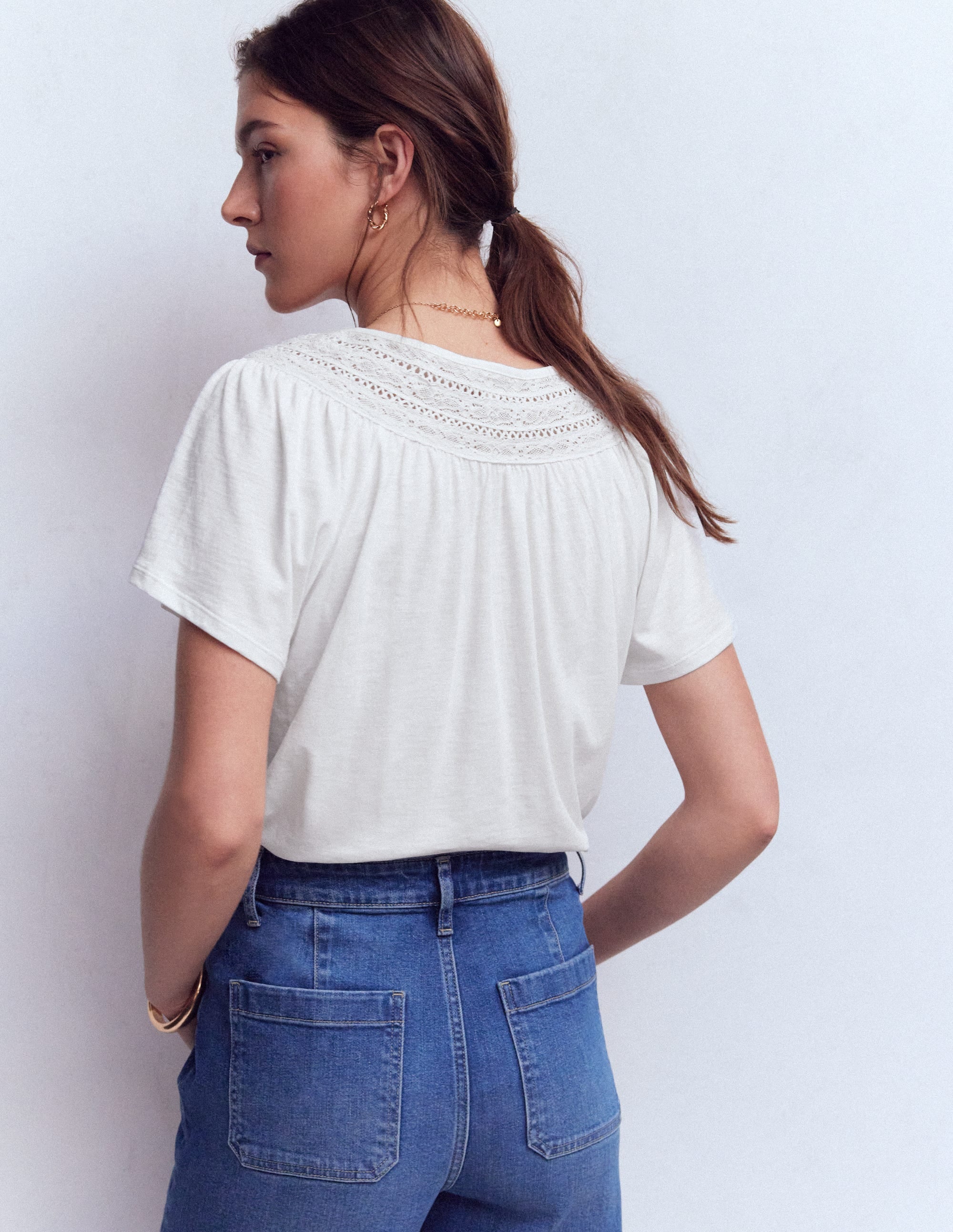 Edi Trim Detail T-shirt-White - Image 3