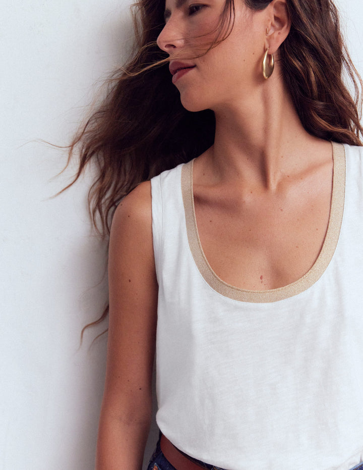 Metallic Trim Scoop Neck Vest-White