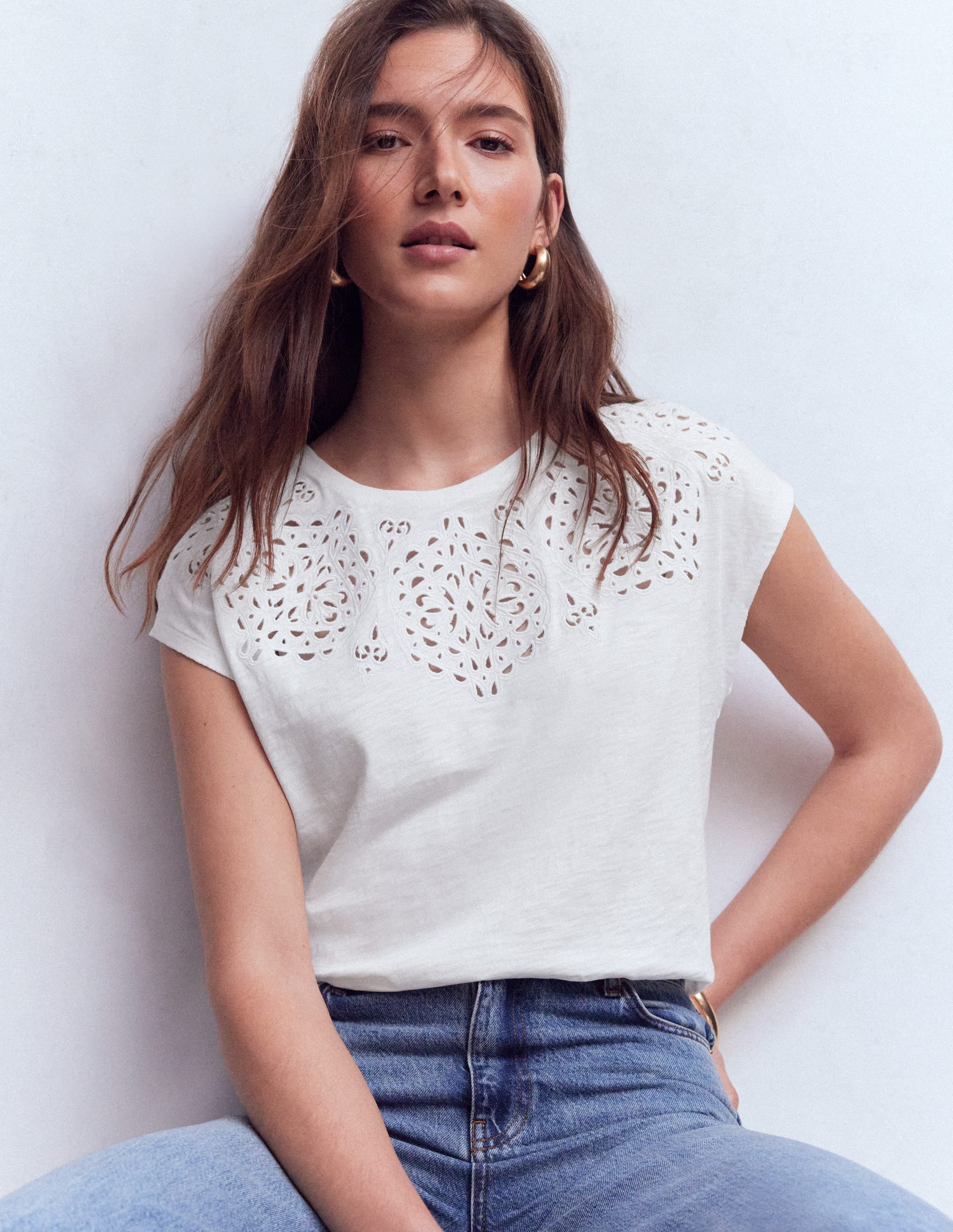 Willow Broderie T-shirt-Brilliant White - Image 1