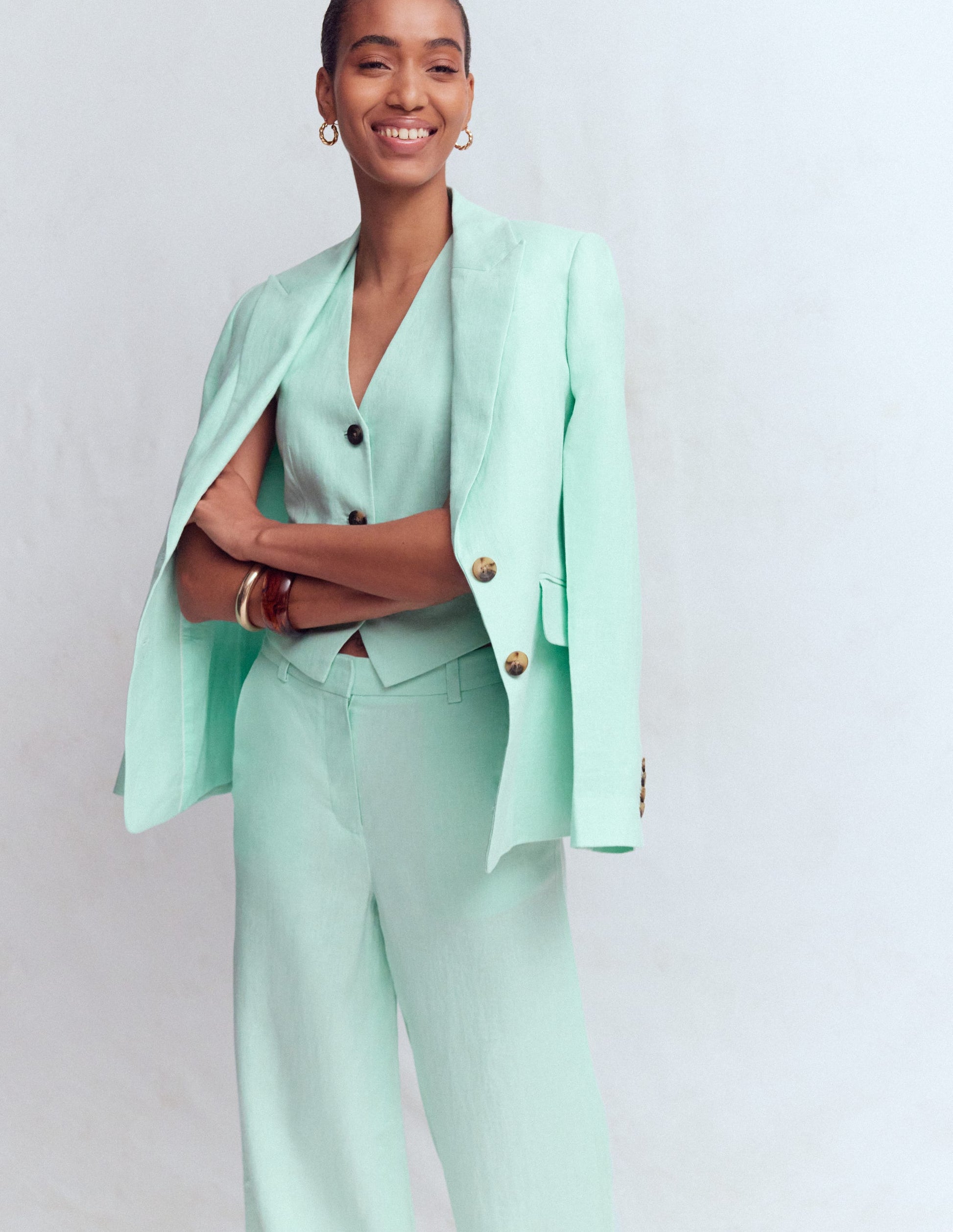 Linen V-Neck Waistcoat-Spearmint-6