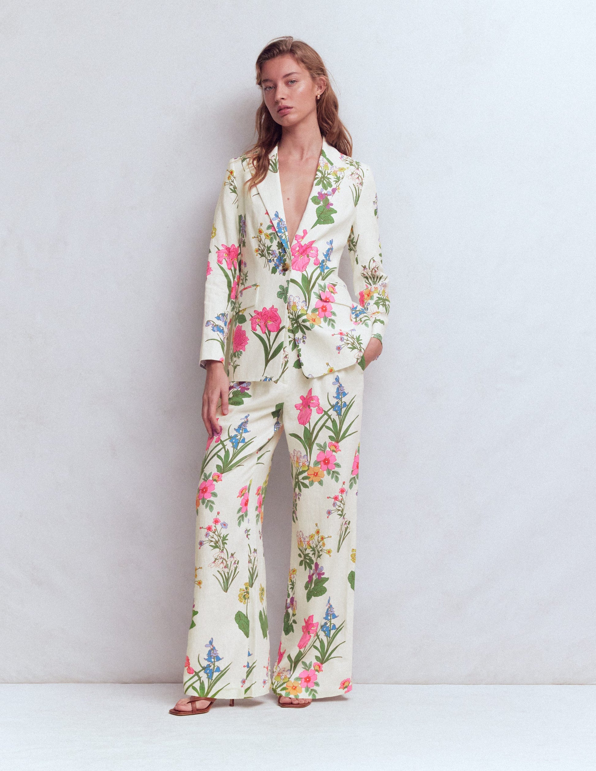 Woodbridge Linen Blazer-White, Delicate Blossom-4