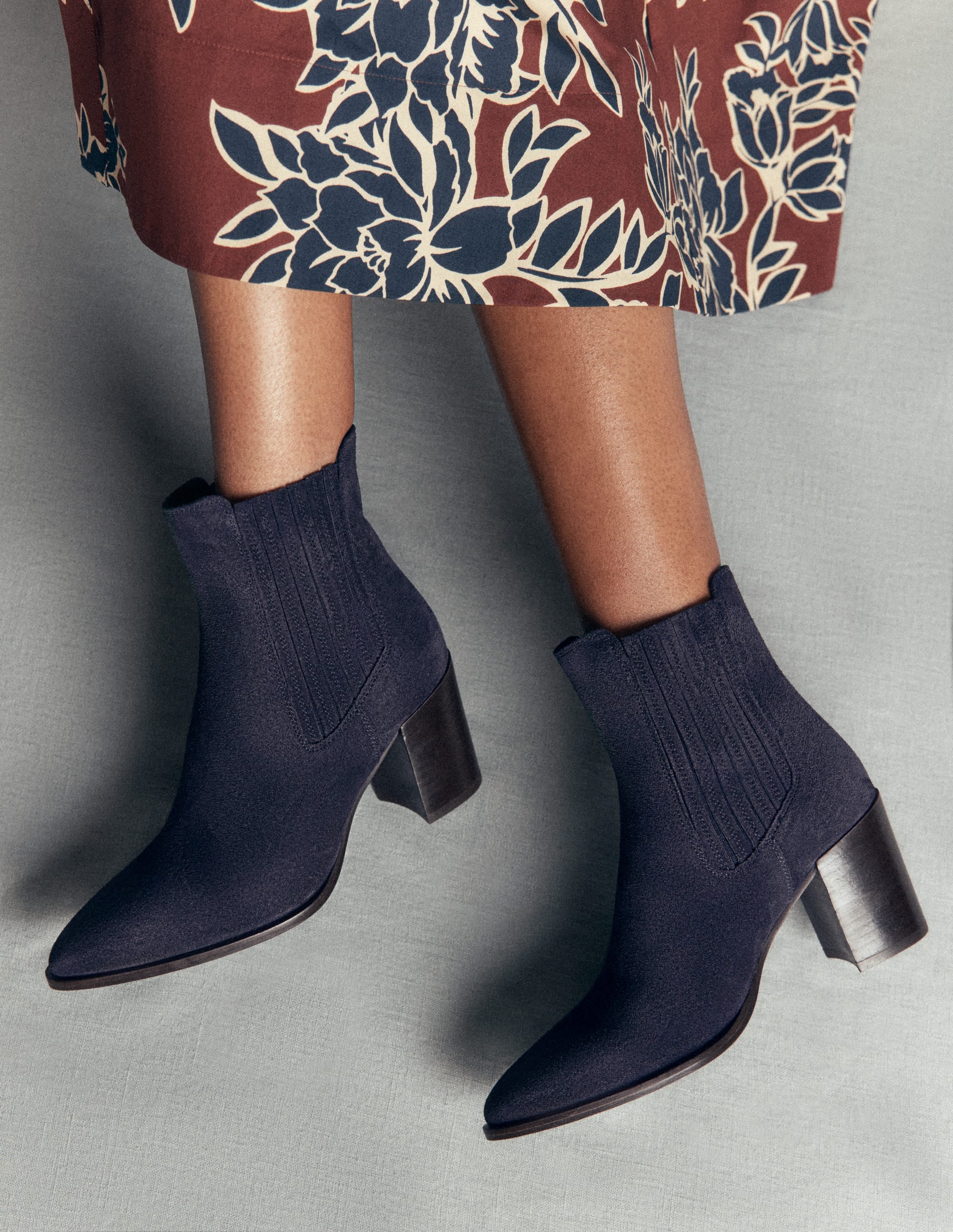 Point Casual Ankle Boots-Dark Navy - Image 3