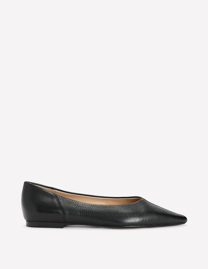 Nigella Pointed Toe Flats-Black