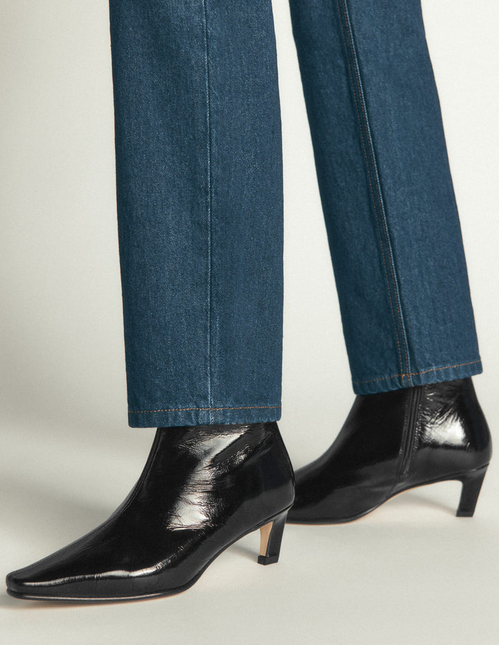 Chisel Toe Ankle Boots-Black