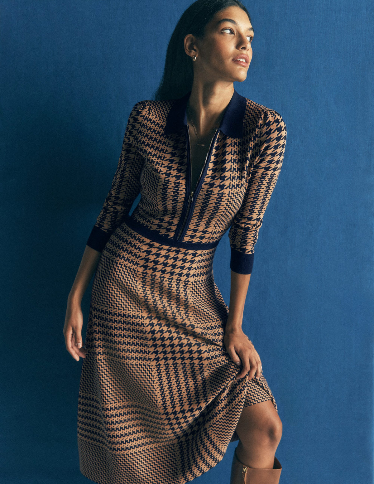 Fiona Zip Front Knitted Dress-Camel and Navy Check-7