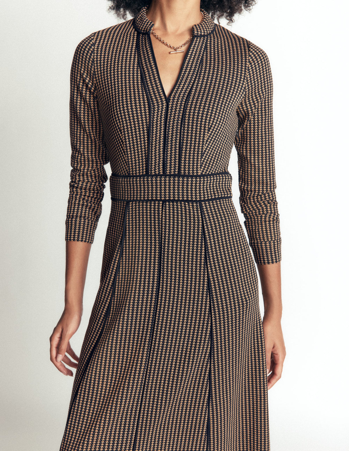 Alex Ponte Contrast Midi Dress-Navy/Camel Texture - Image 3