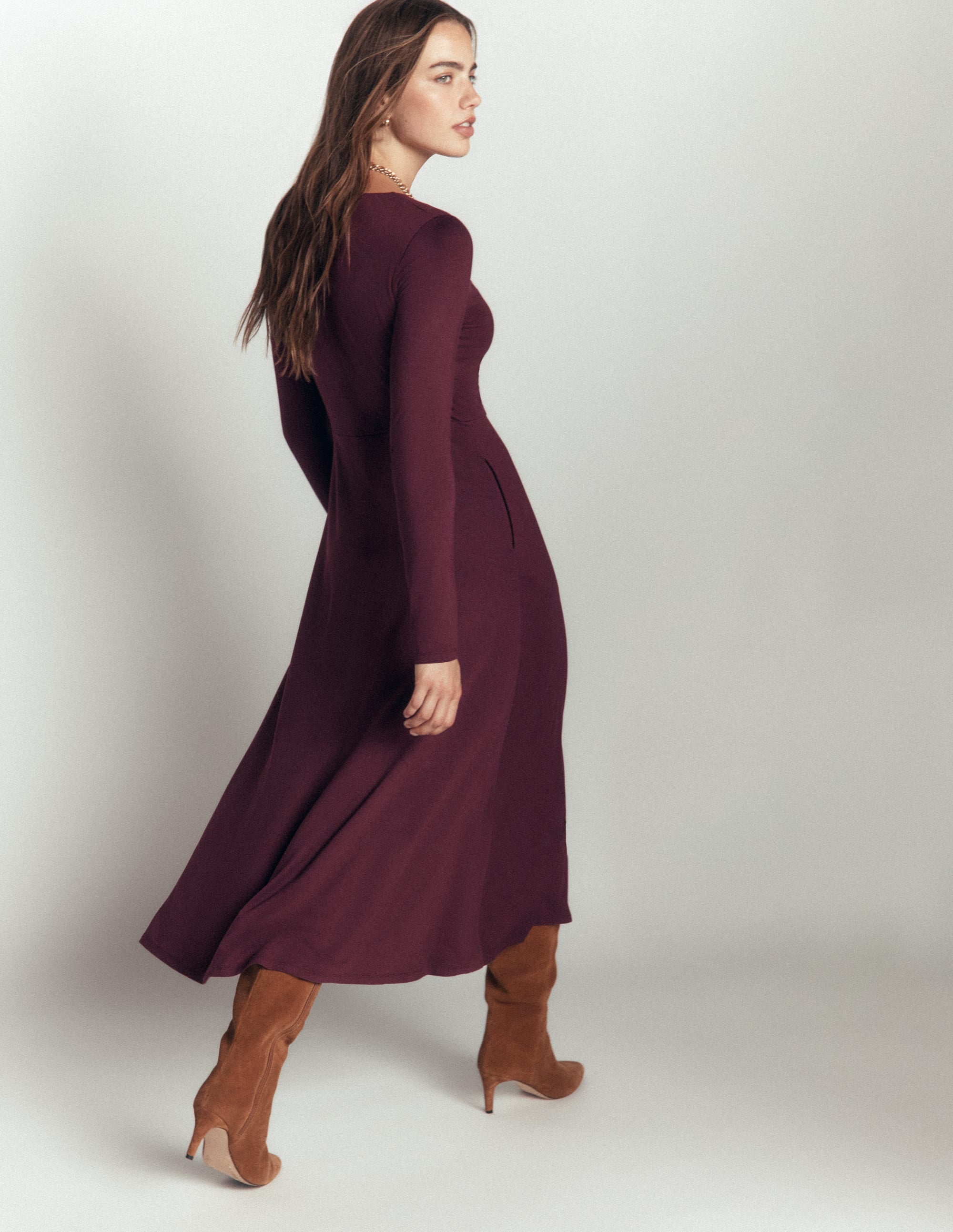 Jasmine Ruched Jersey Dress-Winetasting - Image 3