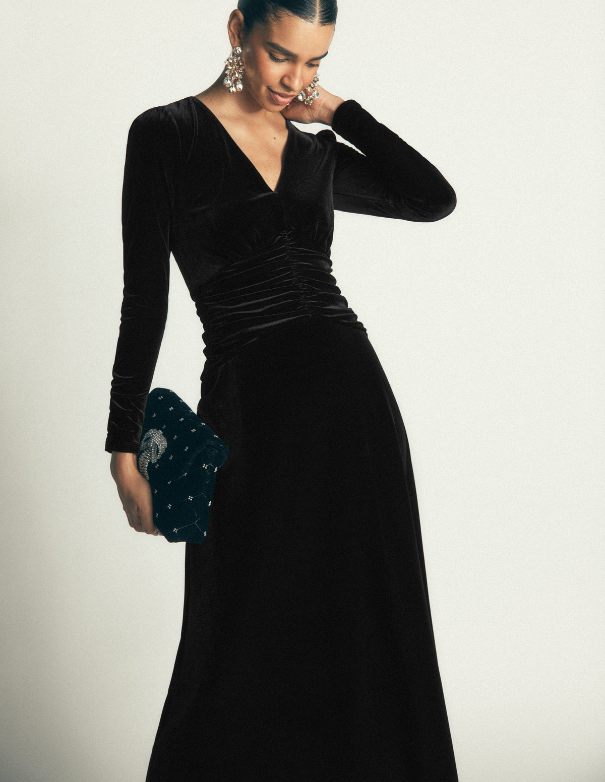 Mya Ruched Velvet Midi Dress-Black Beauty - Image 4