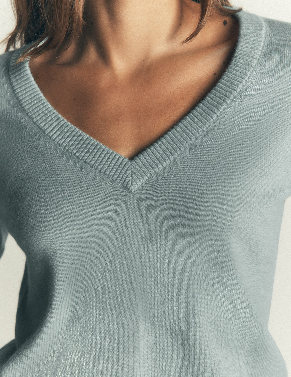 Elsie Cashmere V Neck Jumper-Clear Sky-2