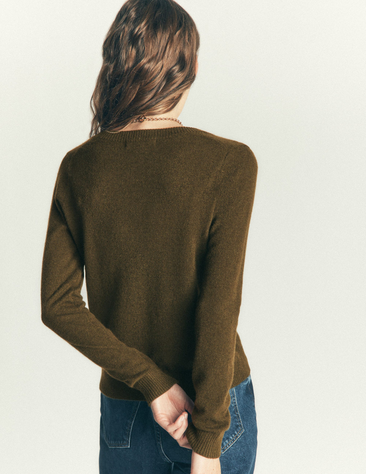 Elsie Cashmere V Neck Jumper-Hunter Green - Image 3