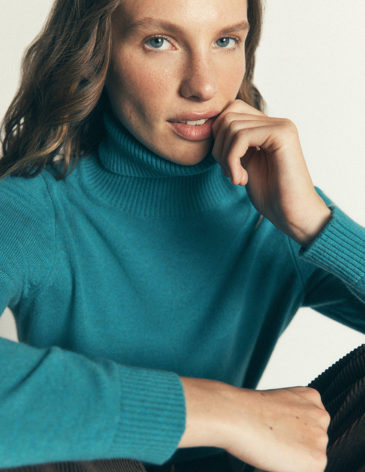 Elsie Cashmere Roll Neck-Azure Blue - Image 3