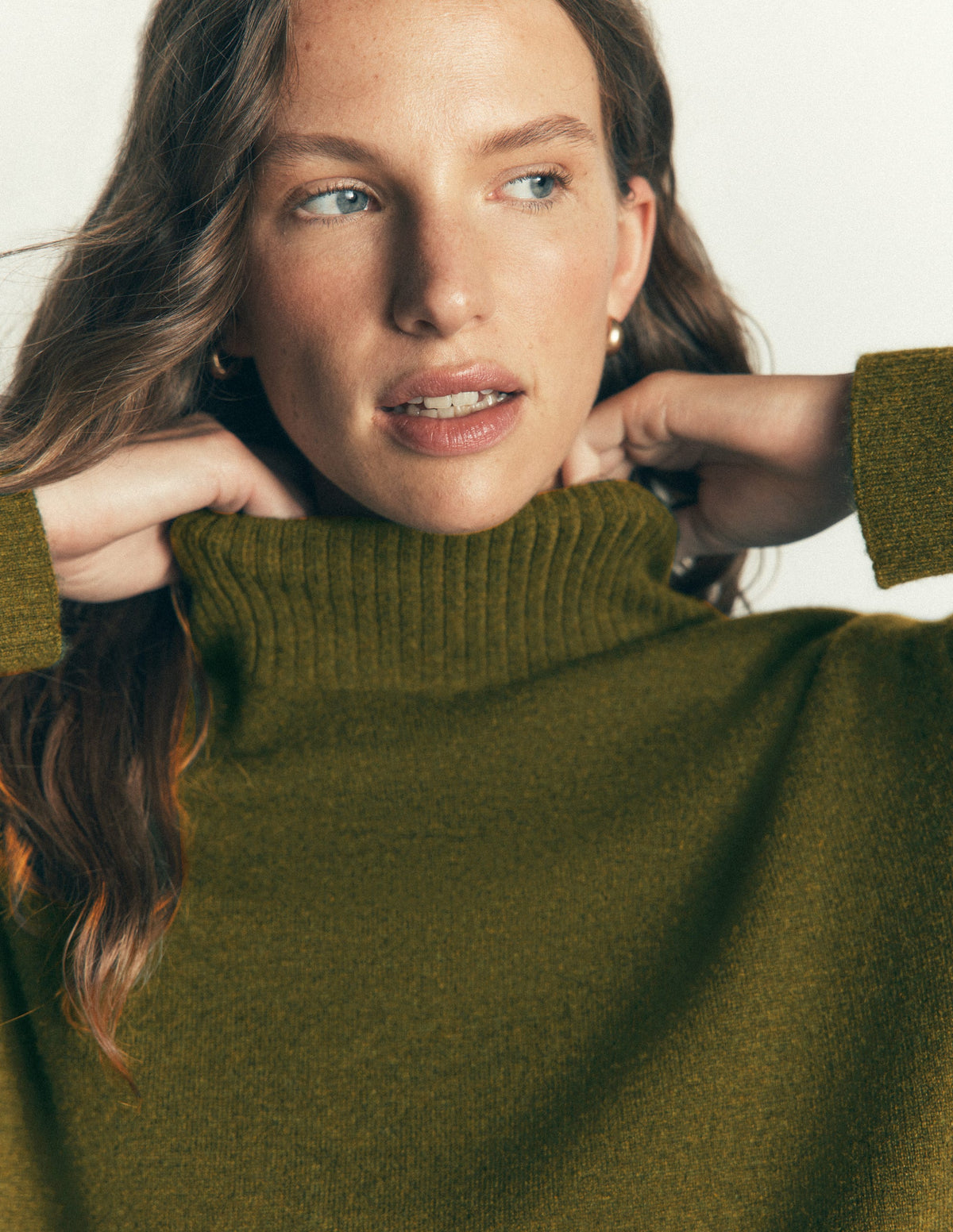 Marta Longline Merino Jumper-Ochre Green - Image 3