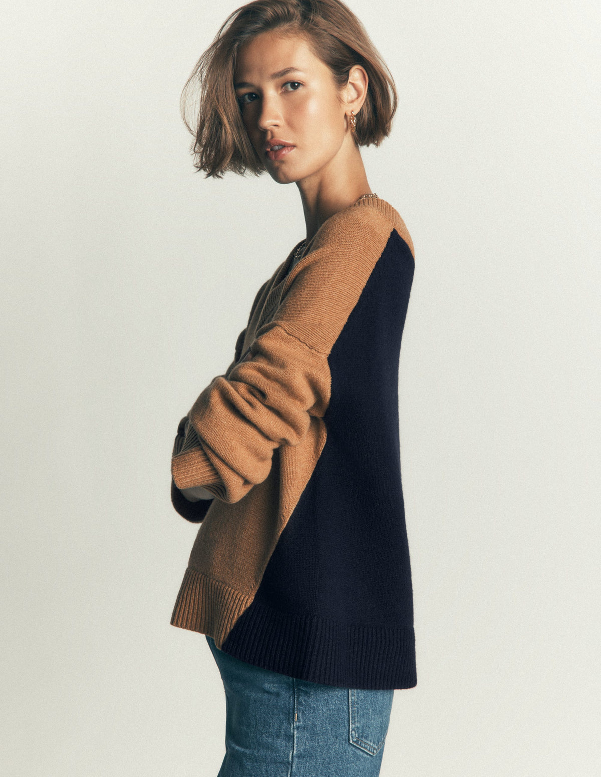 Marta Merino V Neck Jumper-Camel, Navy Colour Block - Image 2