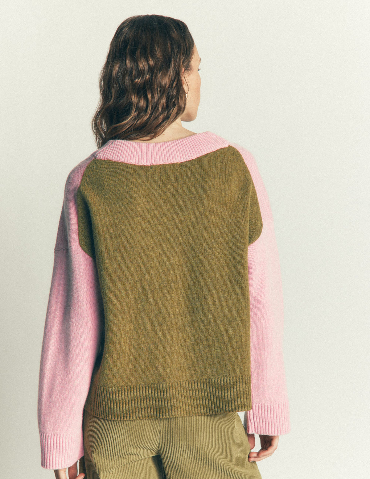 Marta Merino V Neck Jumper-Blush, Green Colour Block - Image 4