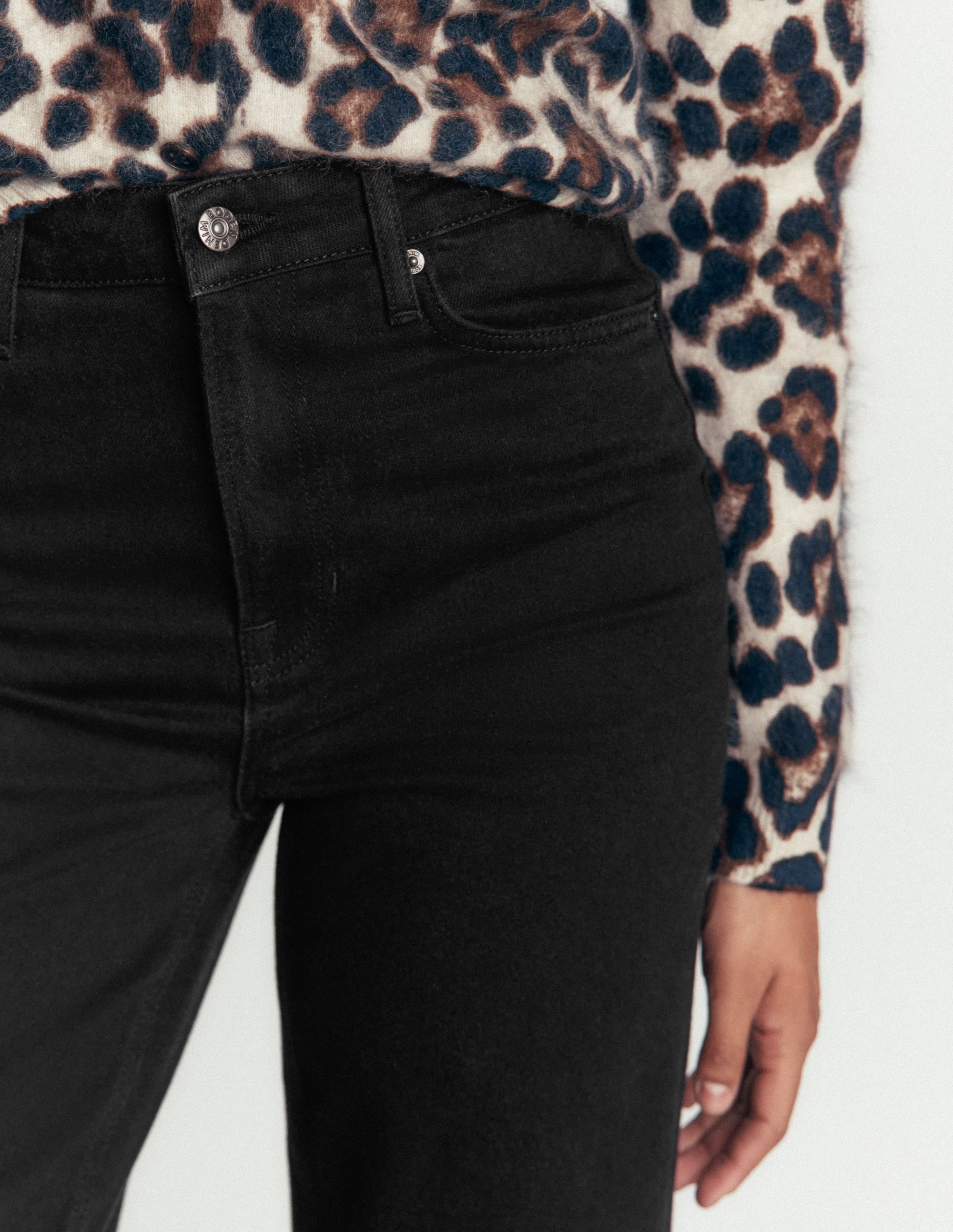 High Rise Column Leg Jeans-Black - Image 2