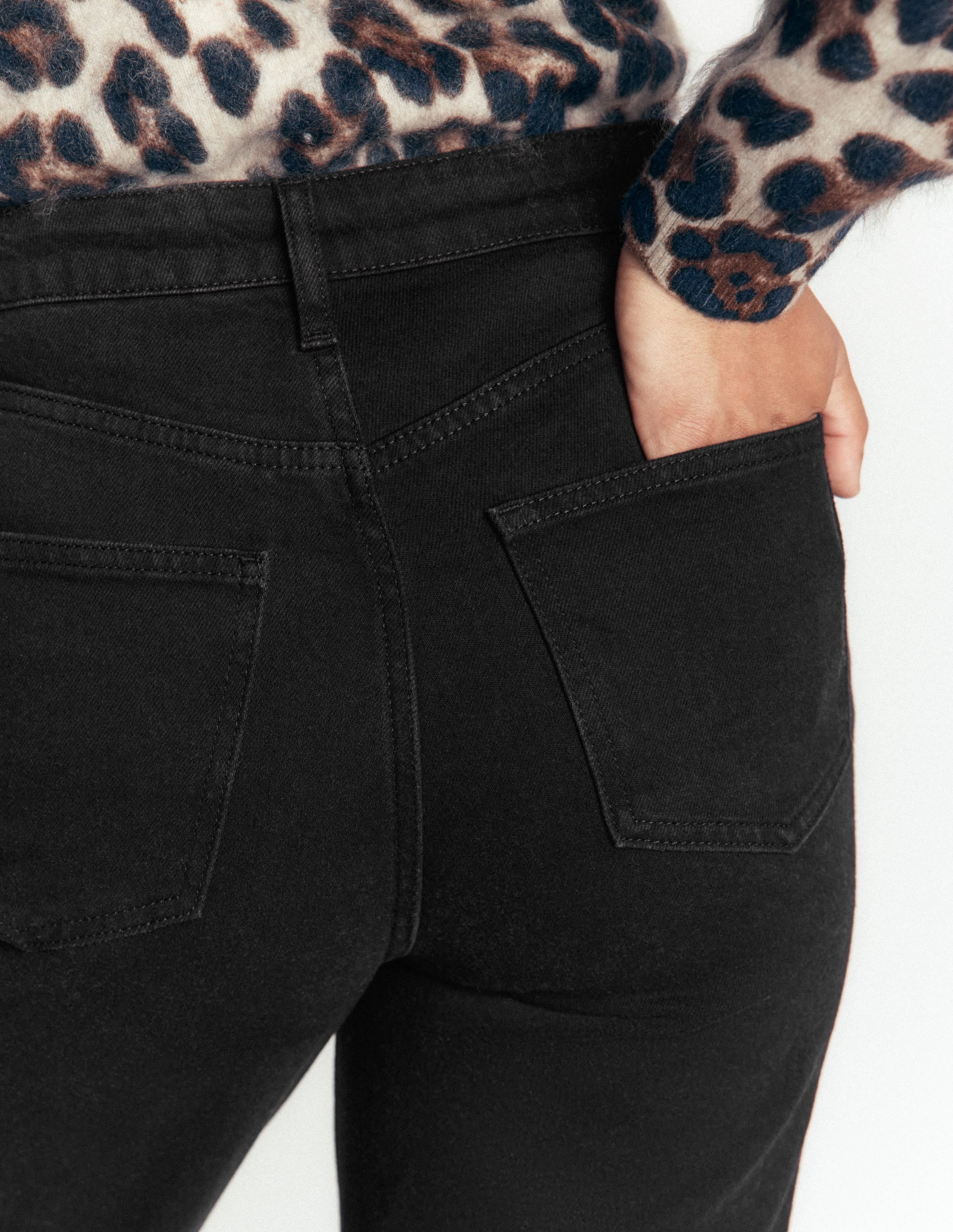 High Rise Column Leg Jeans-Black - Image 6