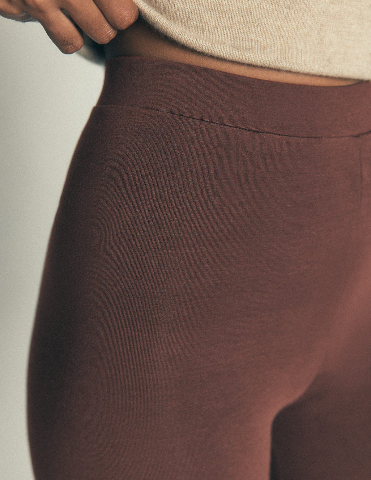 High Rise Jersey Leggings-Bitter Chocolate - Image 2