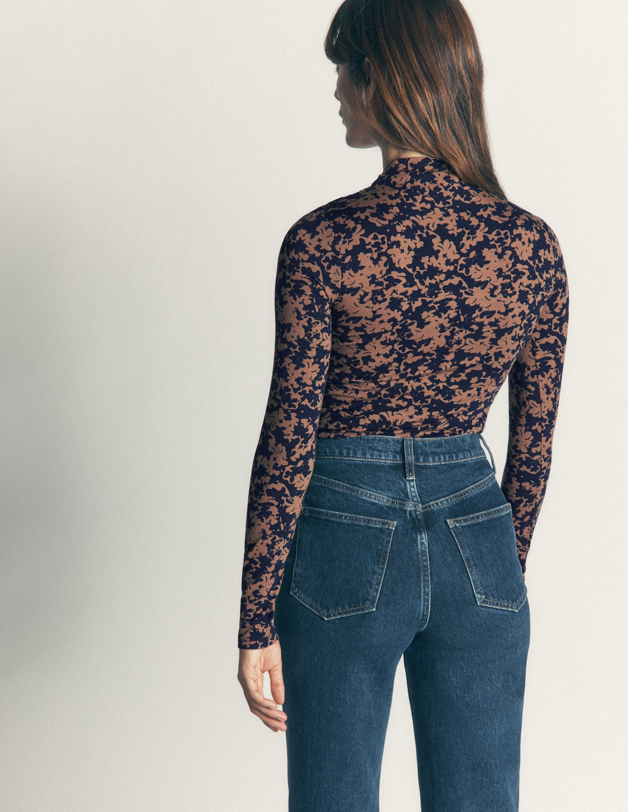 Tia Ruched High Neck Top-Cappuccino, Sprayed Leaf - Image 3