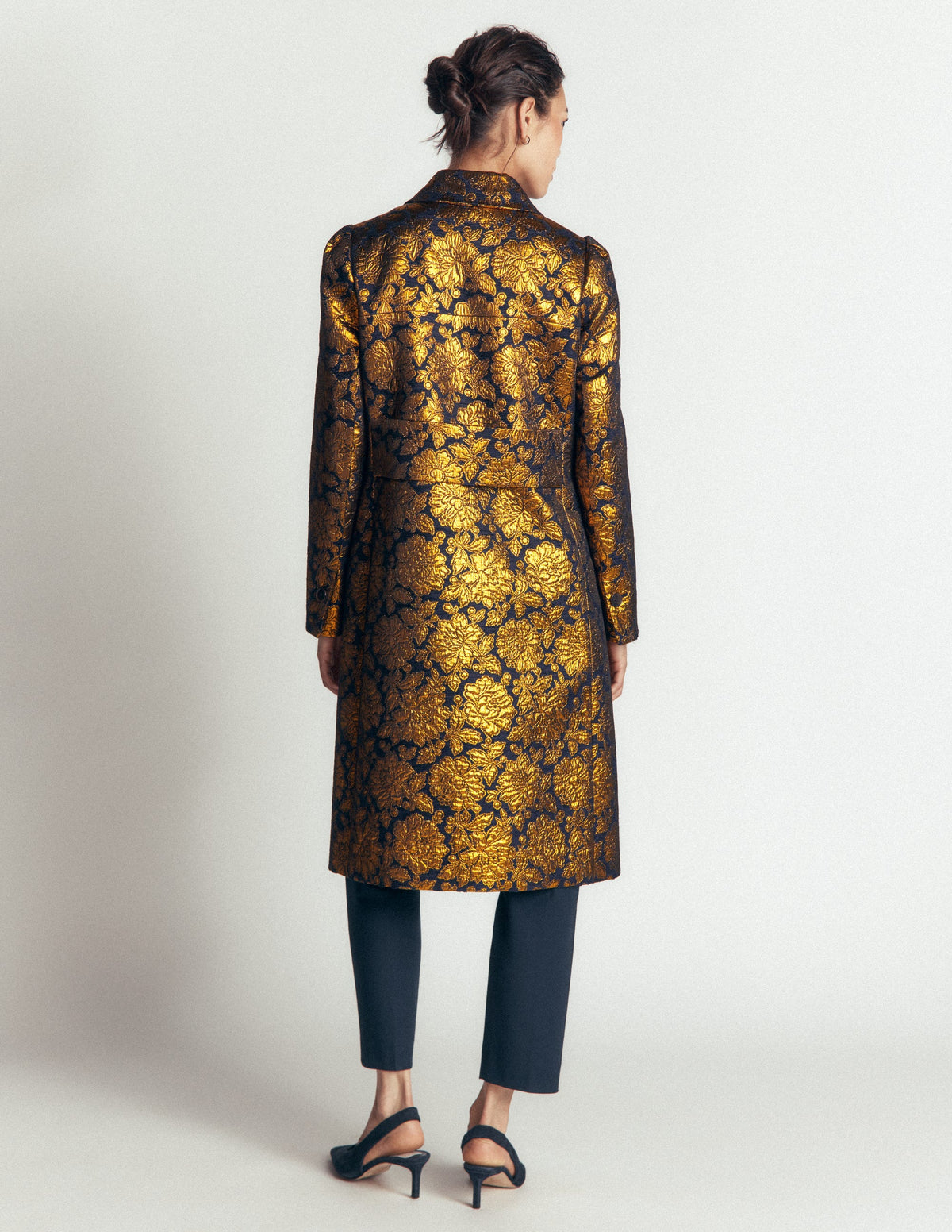 Aylesford Jacquard Coat-Gold Floral Jacquard - Image 4
